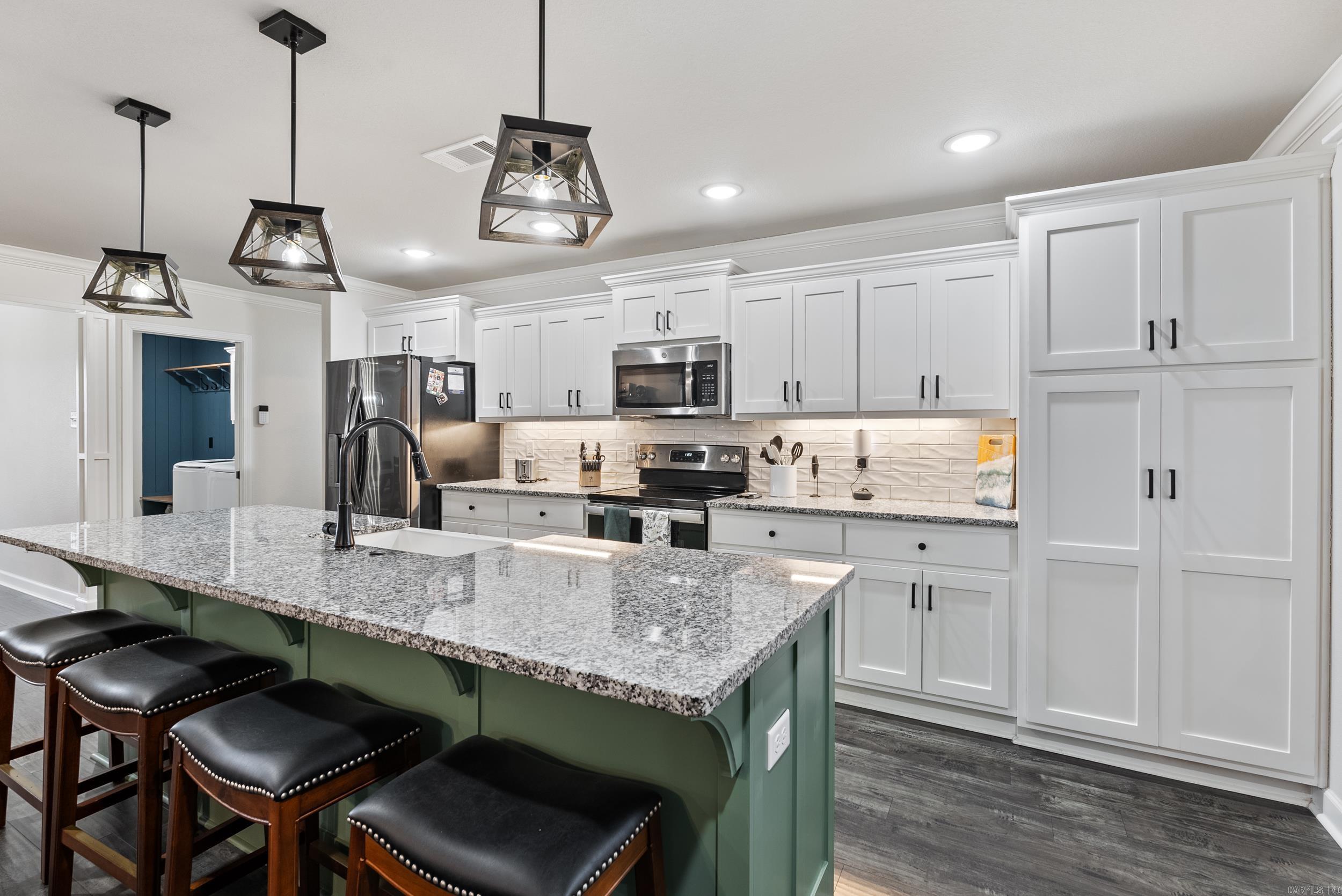 HERITAGE MEADOWS - Residential