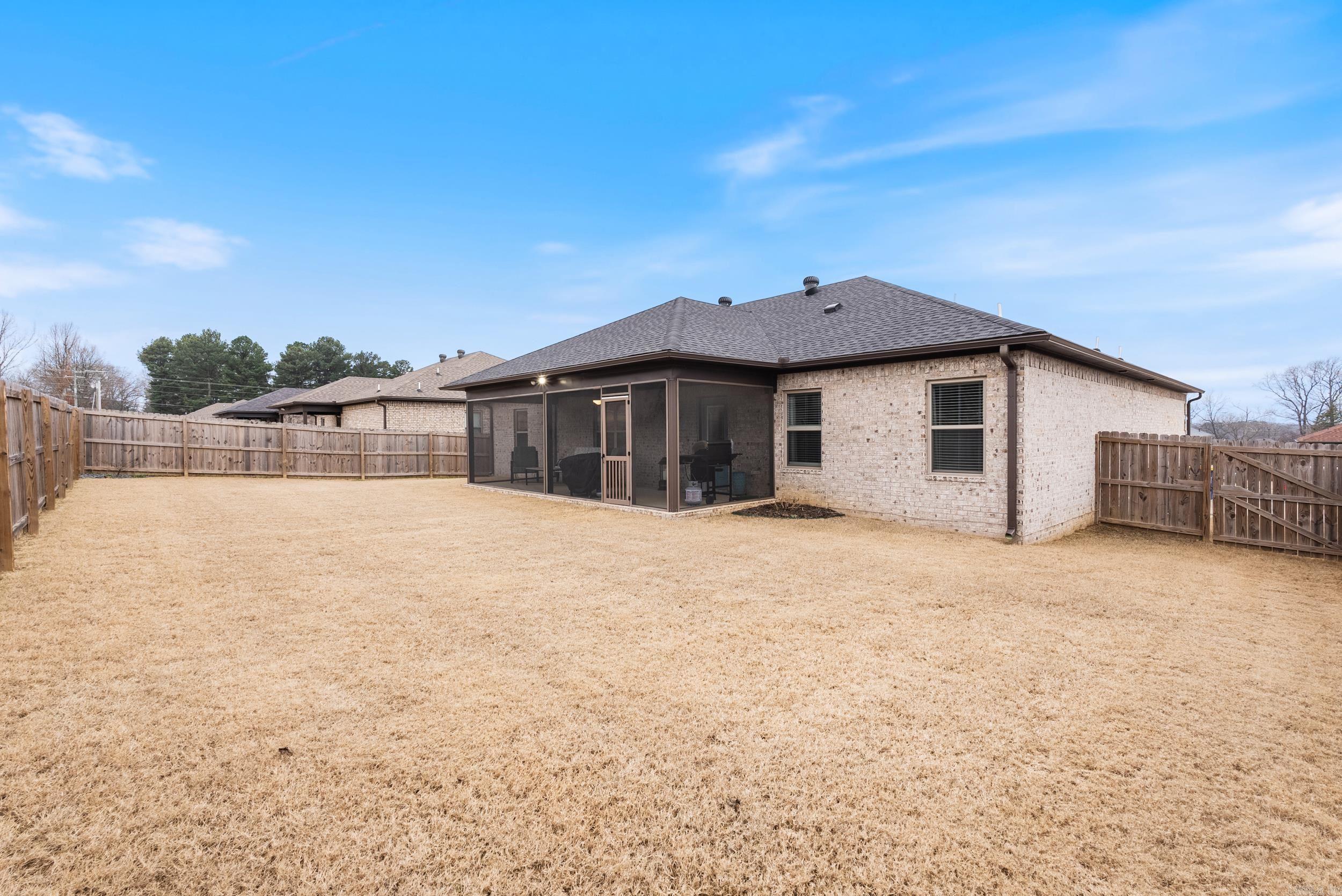 HERITAGE MEADOWS - Residential