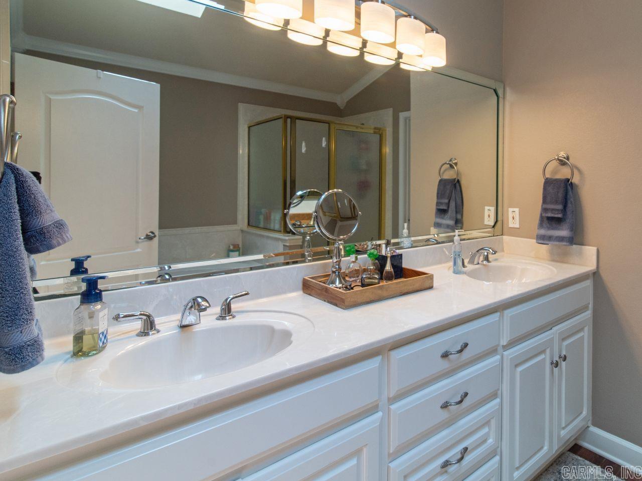 MILLERS CROSSING - Residential