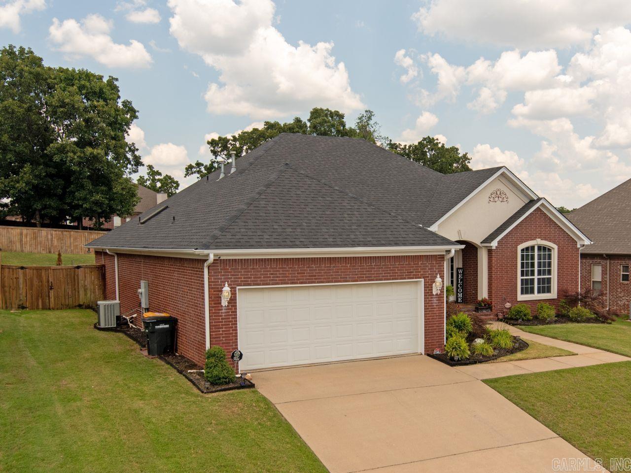 MILLERS CROSSING - Residential