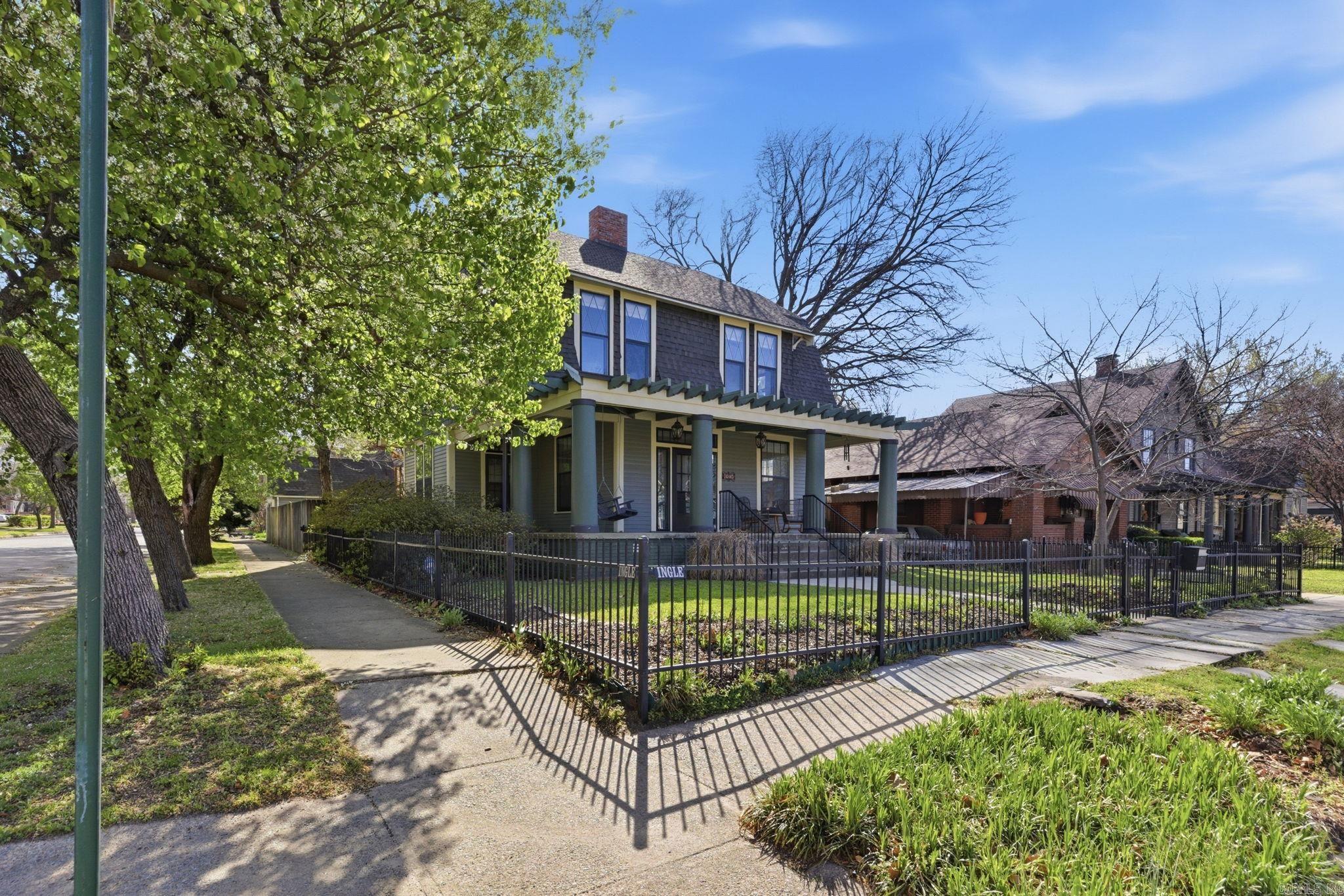 Weldon E Wrights - Residential