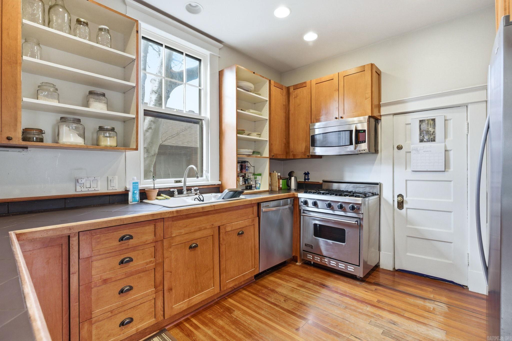 Weldon E Wrights - Residential