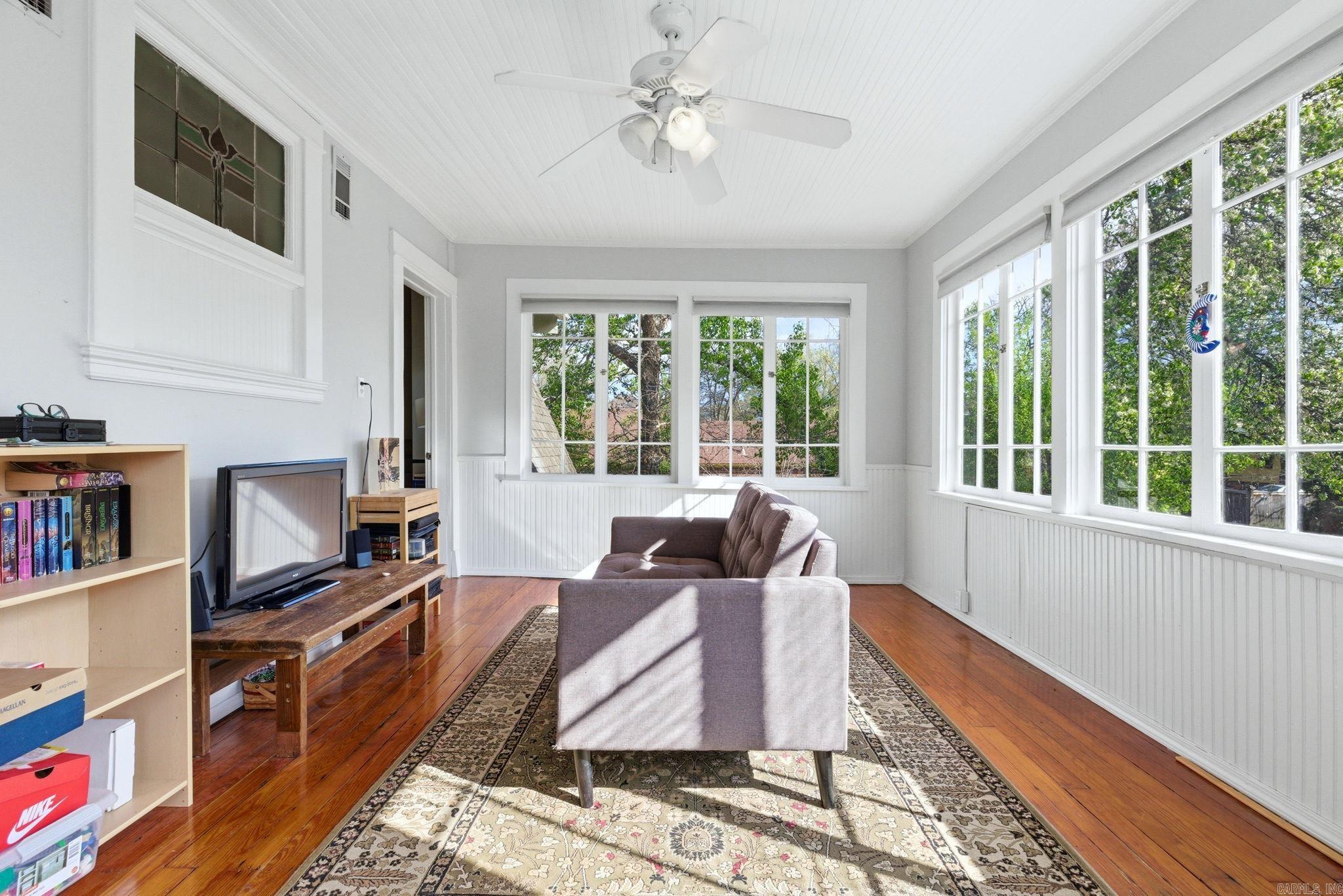 Weldon E Wrights - Residential