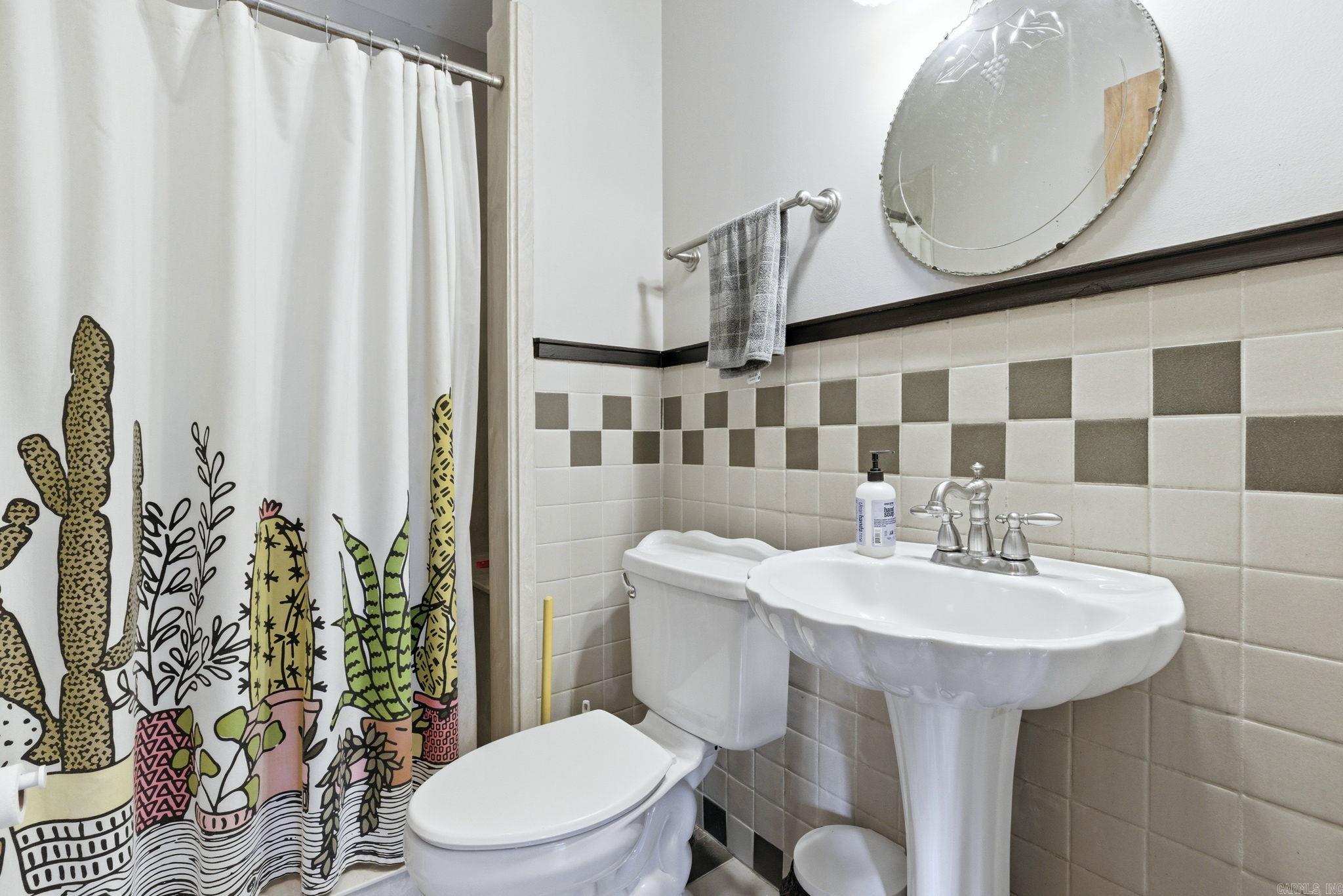 Weldon E Wrights - Residential