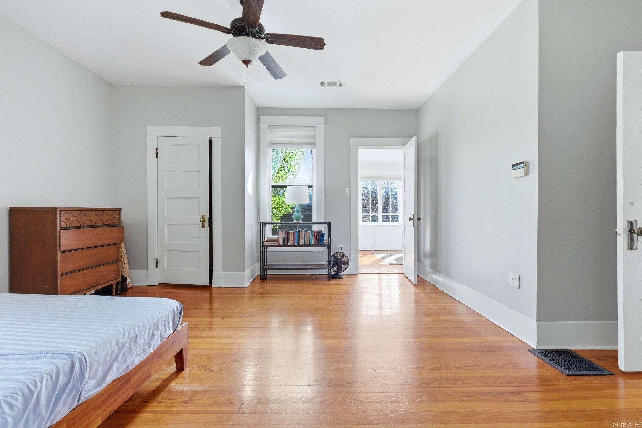 Weldon E Wrights - Residential