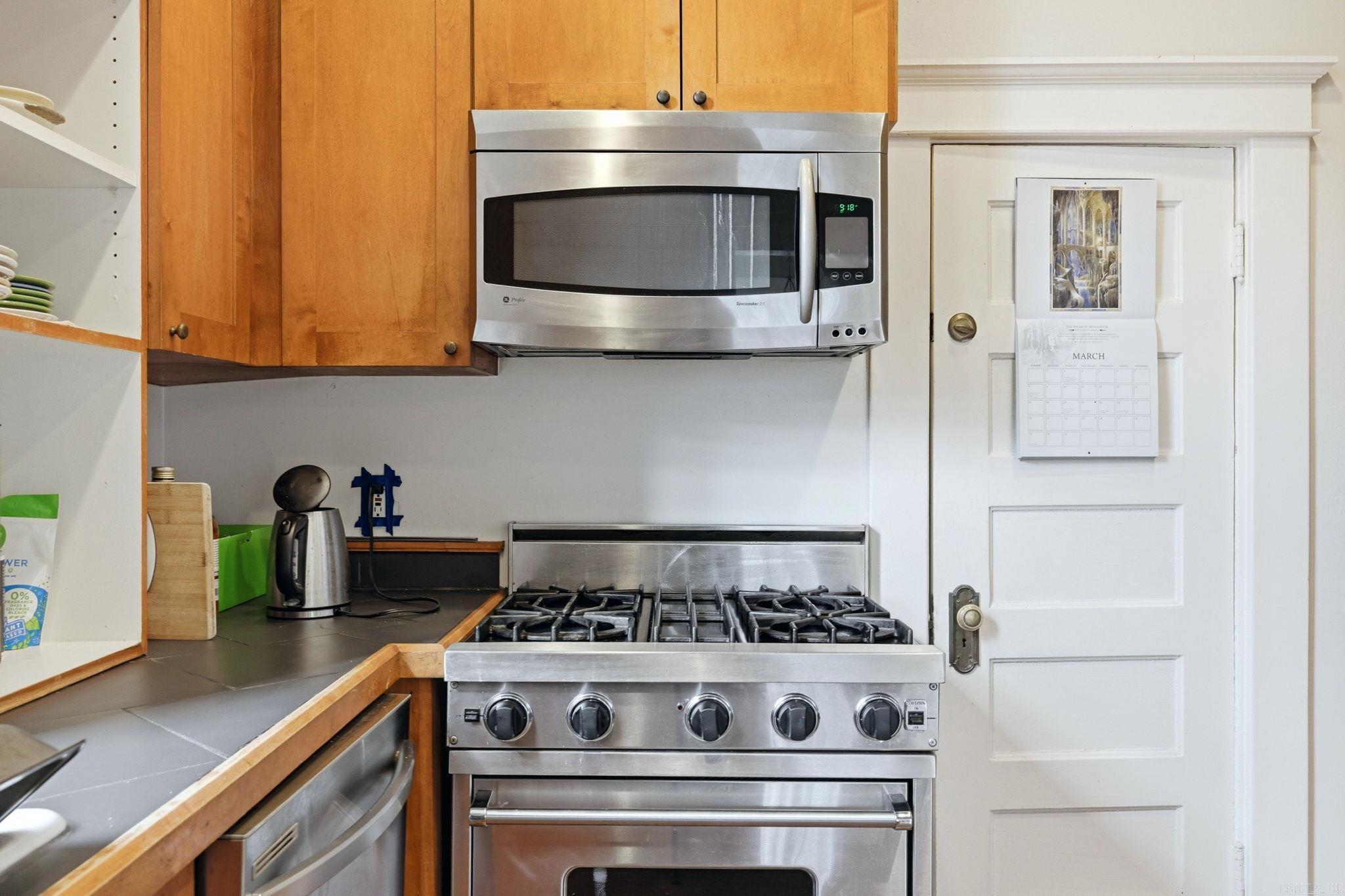 Weldon E Wrights - Residential