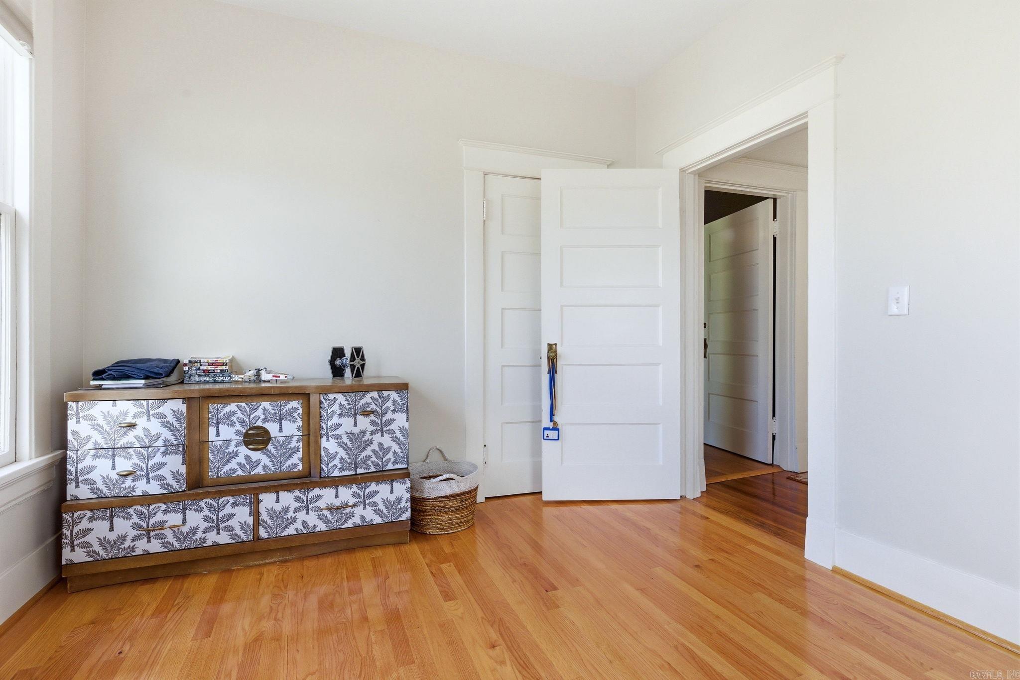 Weldon E Wrights - Residential