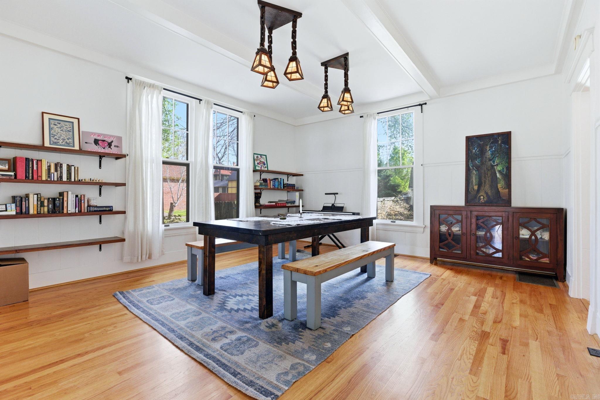 Weldon E Wrights - Residential