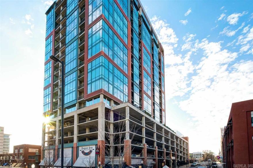 Rare 6th floor unit with a 300 sq foot terrace gives this 1 bedroom / 1 bath condo a combination of modern elegance, convenience, and an urban lifestyle. It presents an exceptional opportunity for those seeking a sophisticated living experience in the heart of the city.  Living at River Market Tower grants you access to a range of amenities. These include a fitness center, swimming pool, rooftop terrace, concierge services, and more. You have the opportunity to enjoy a luxurious lifestyle and a vibrant community right at your doorstep. The location in downtown provides convenient access to a multitude of dining options, entertainment venues, parks, and public transportation. You will be surrounded by the energy and excitement of city living while still enjoying comfort and privacy.