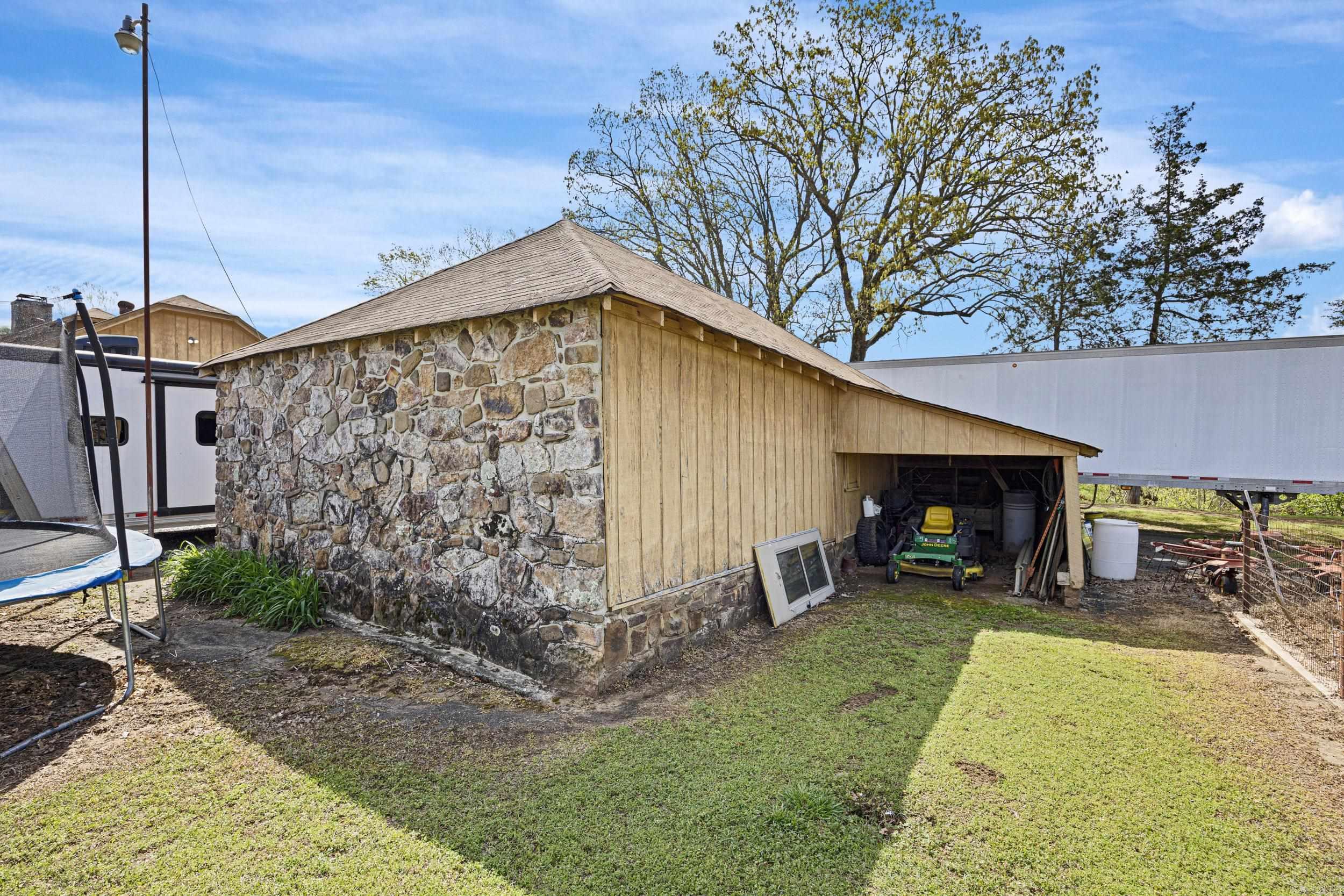 Metes & Bounds - Farm