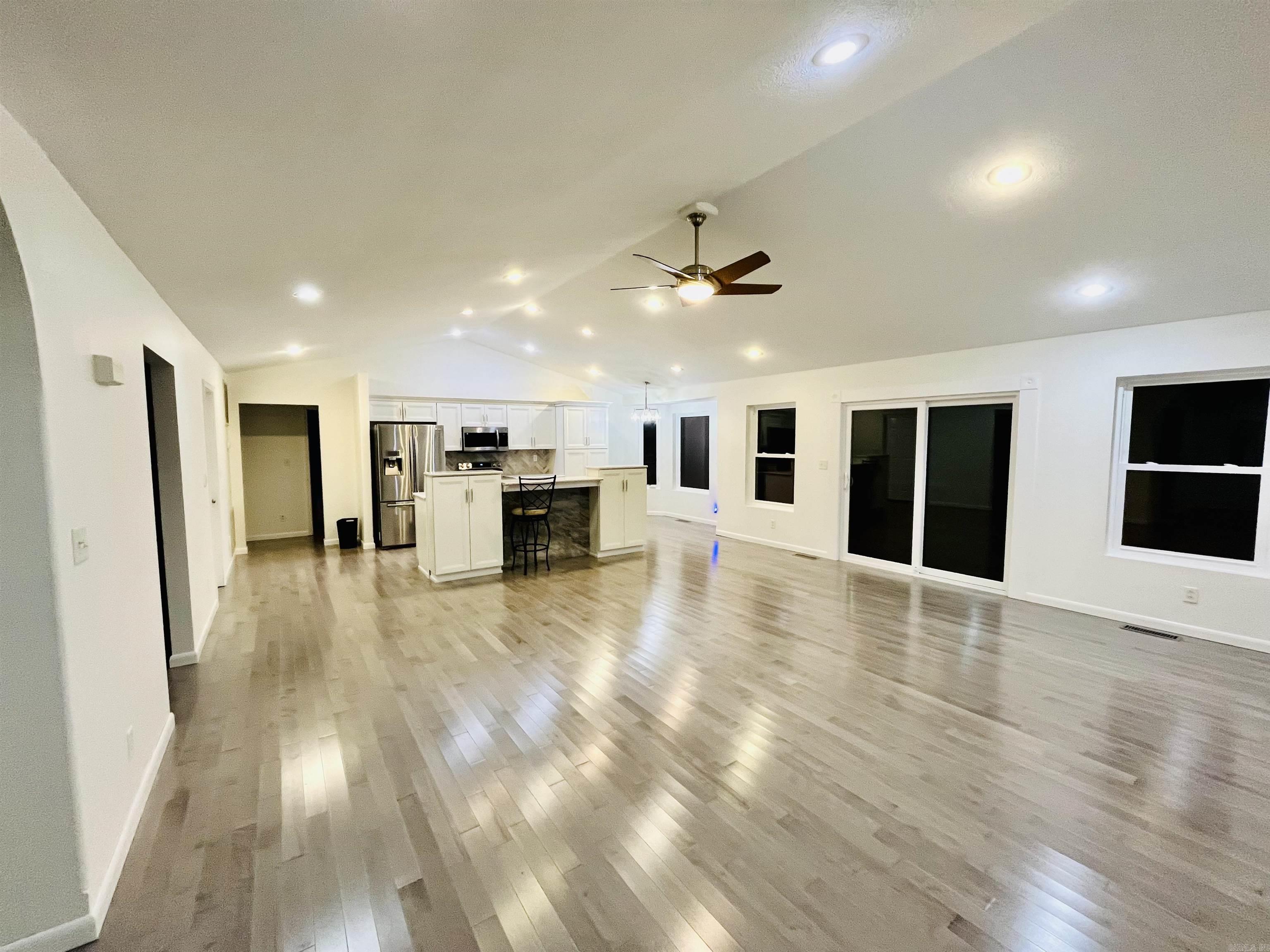 HOLIDAY ESTATES - Residential