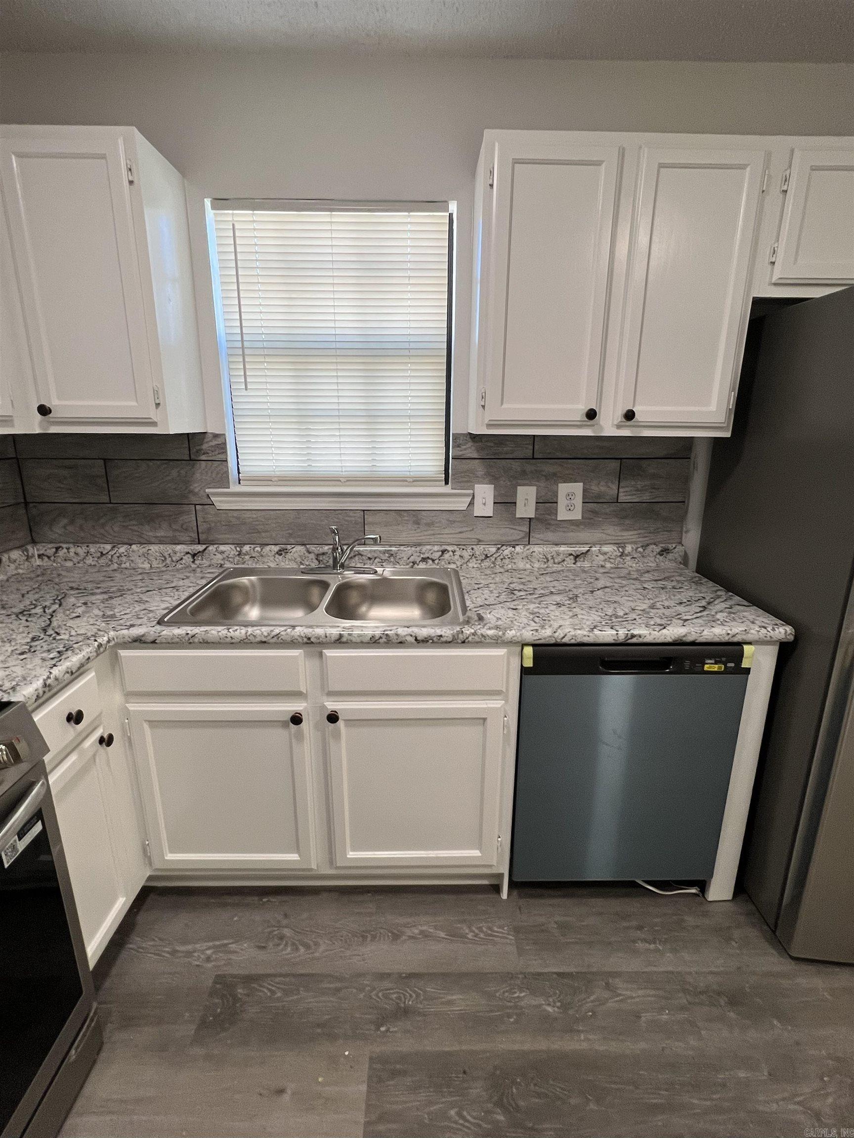 GENTRY PLACE - Residential