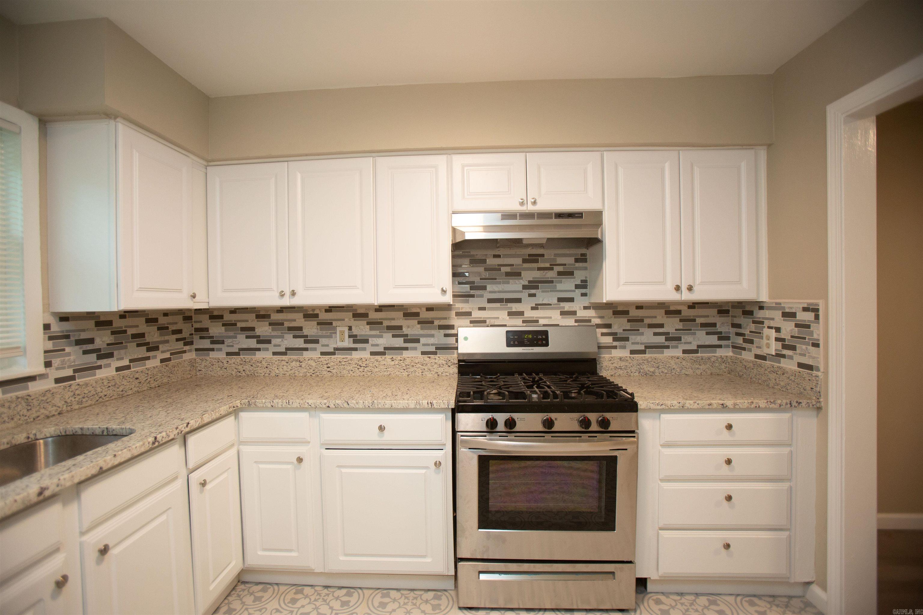 Queen Manor - Residential Lease