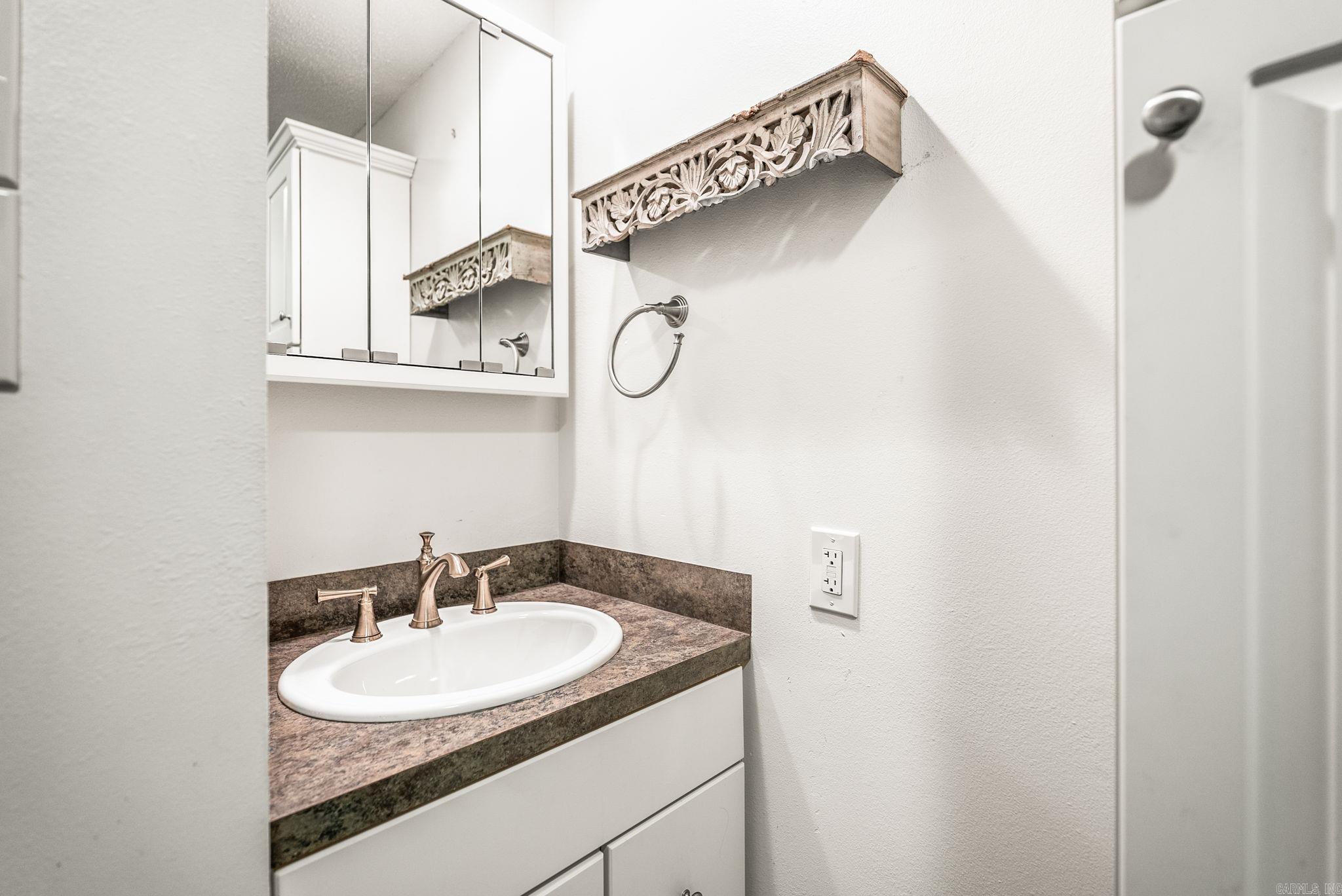 OVERLOOK PARK - Residential