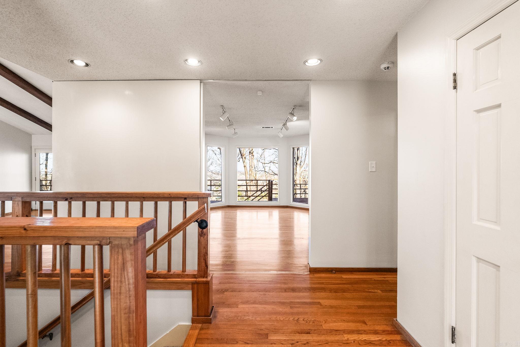 OVERLOOK PARK - Residential