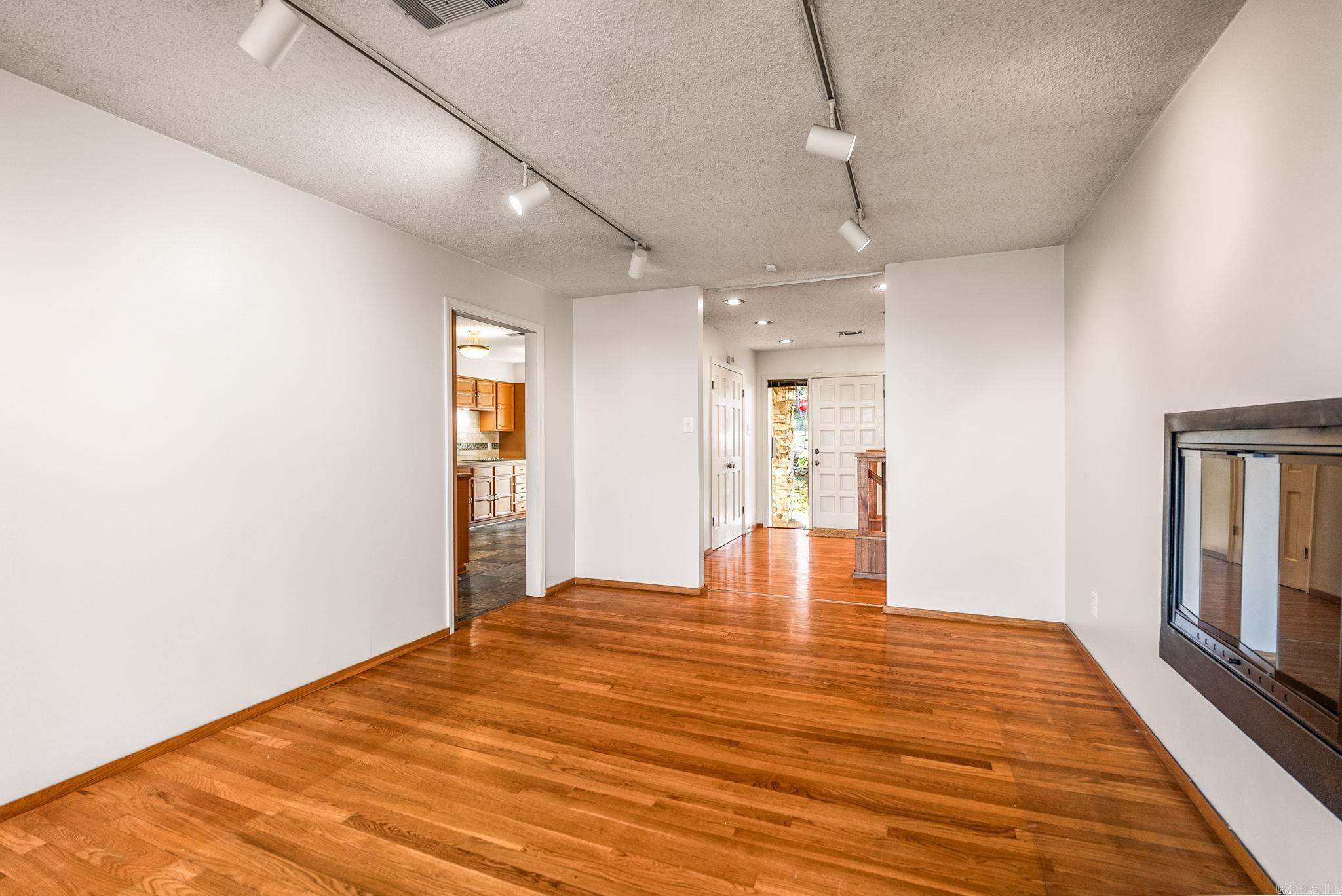 OVERLOOK PARK - Residential