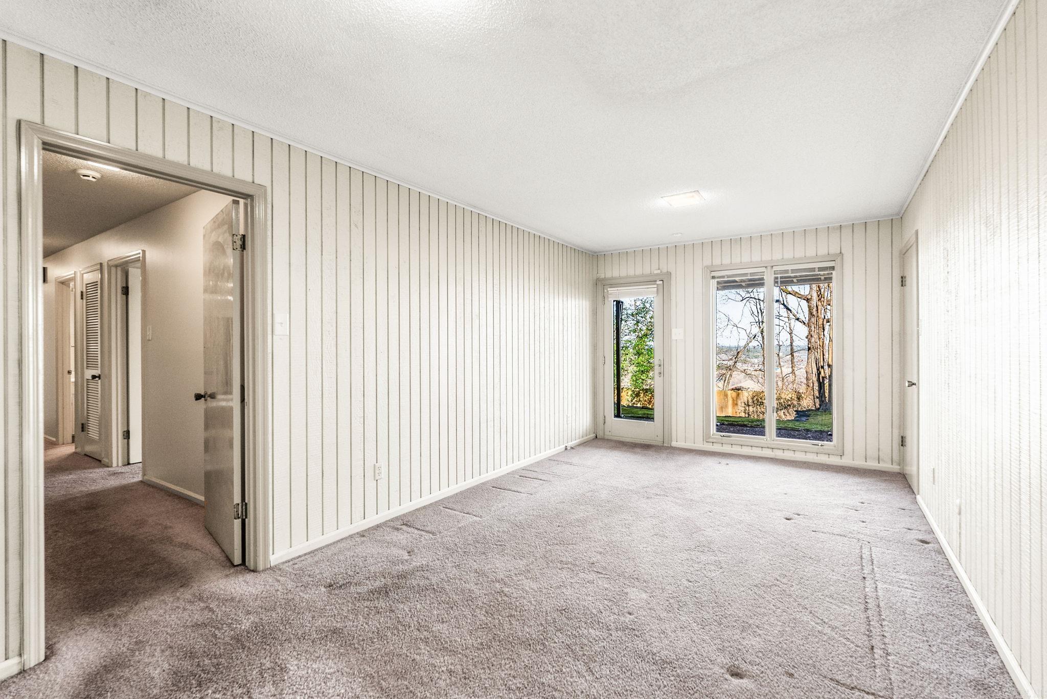 OVERLOOK PARK - Residential