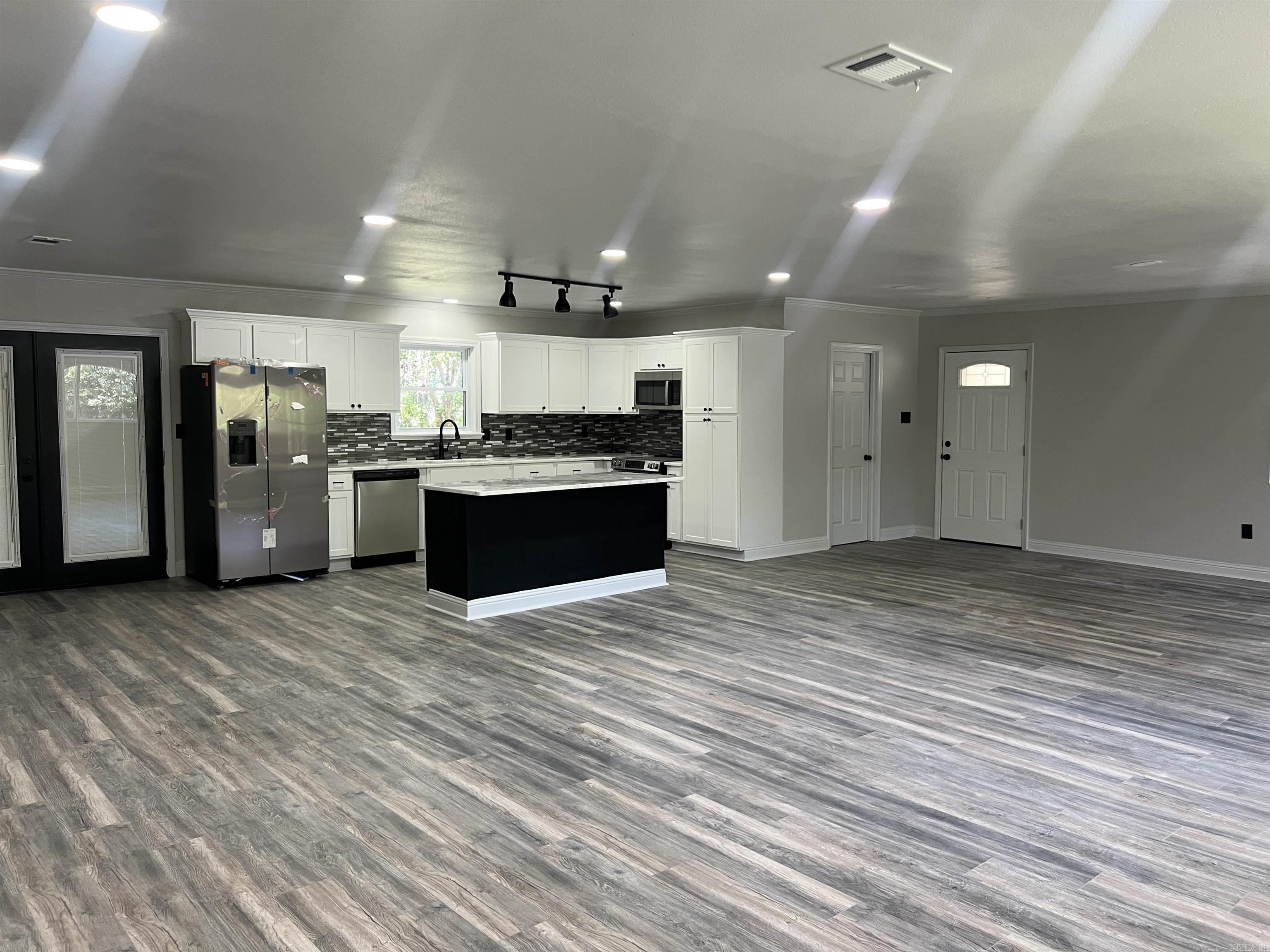Brentwood - Residential
