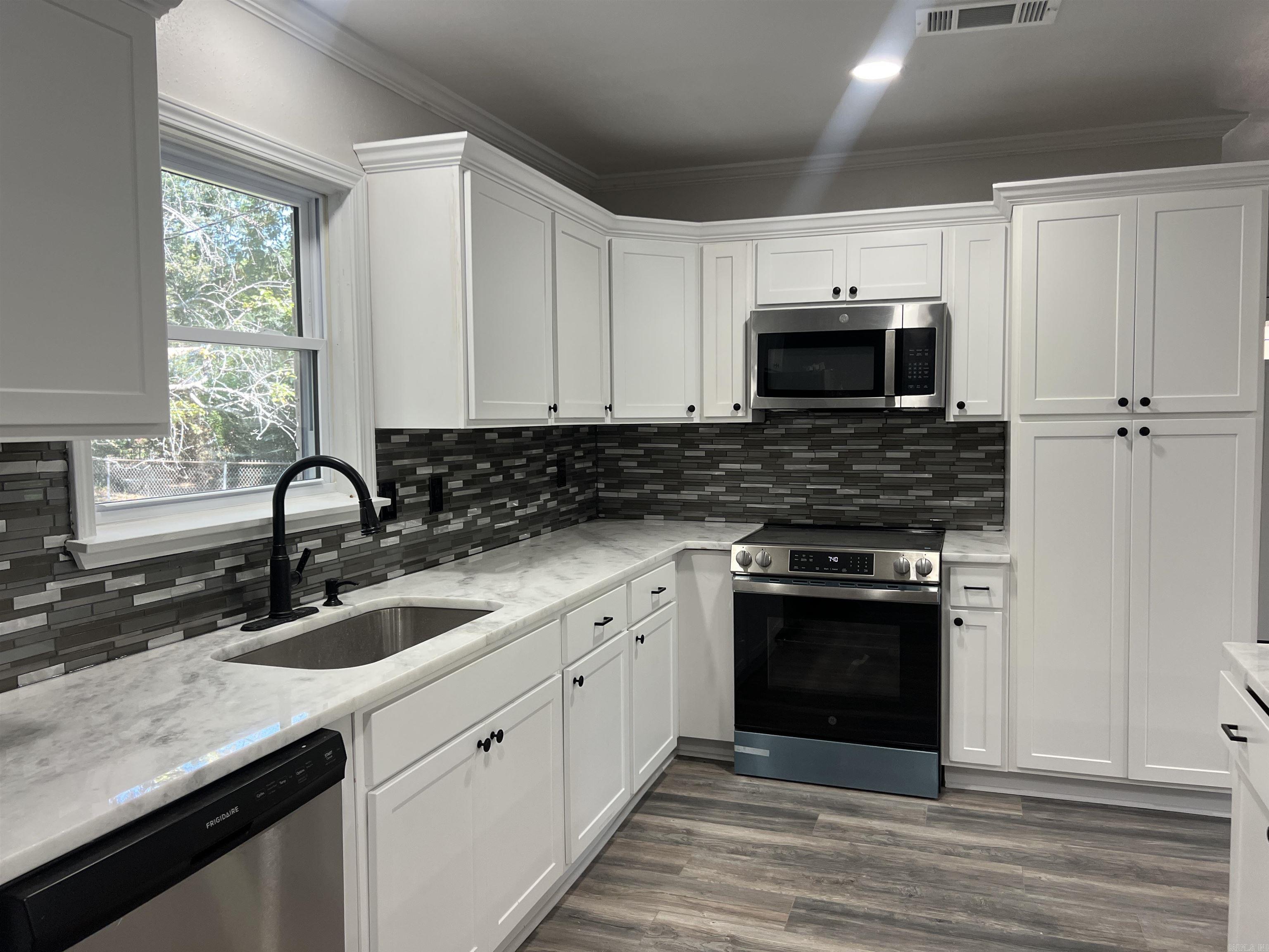 Brentwood - Residential