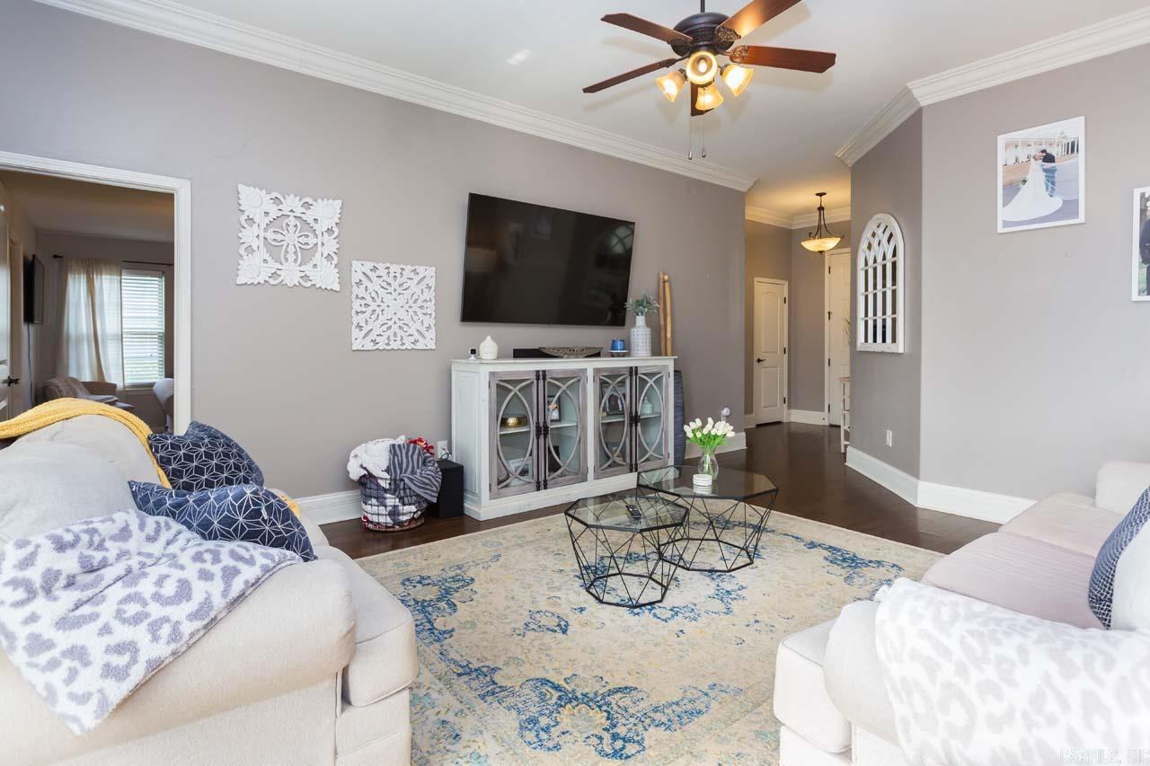 NORTH HAVEN - Residential