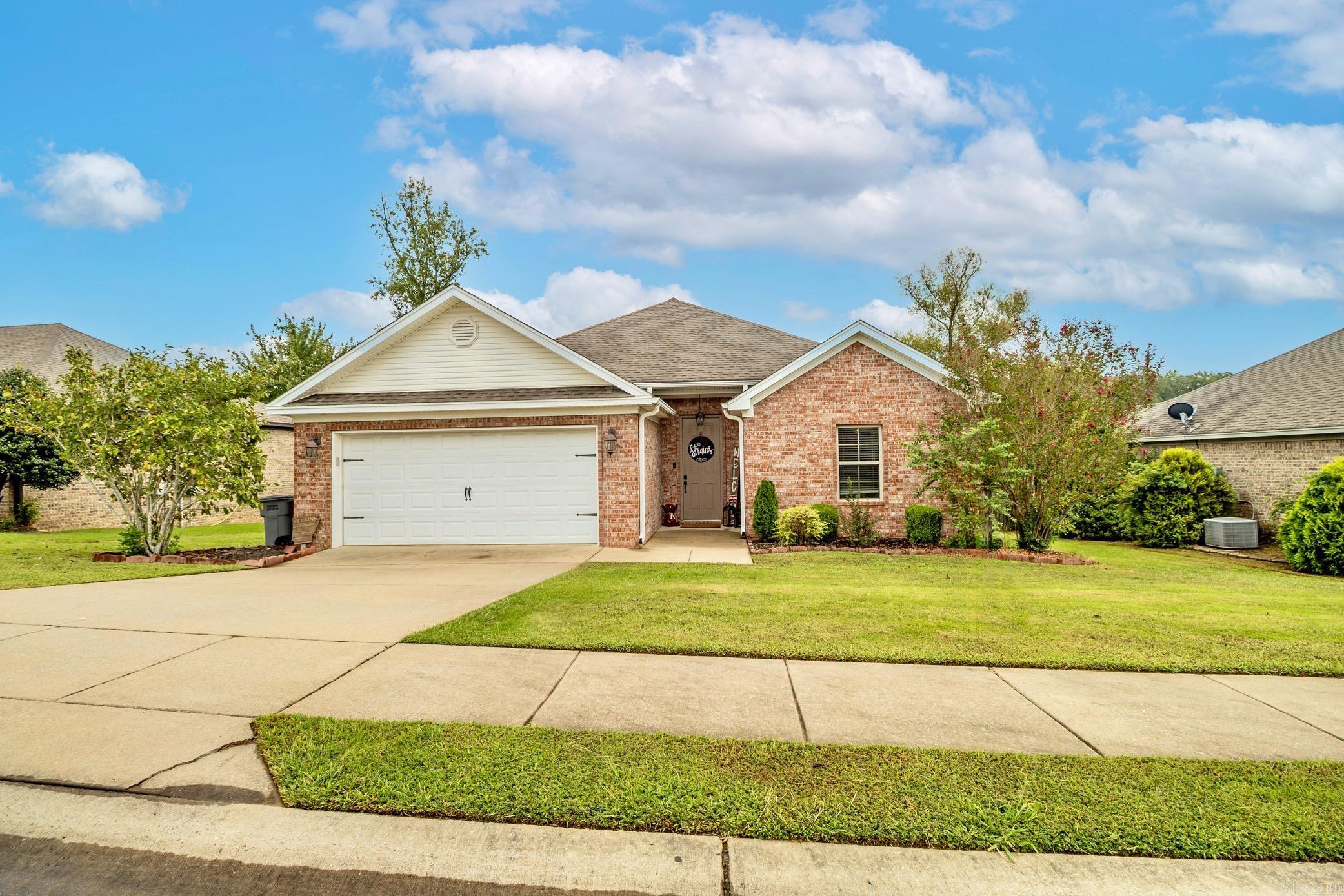 NORTH HAVEN - Residential