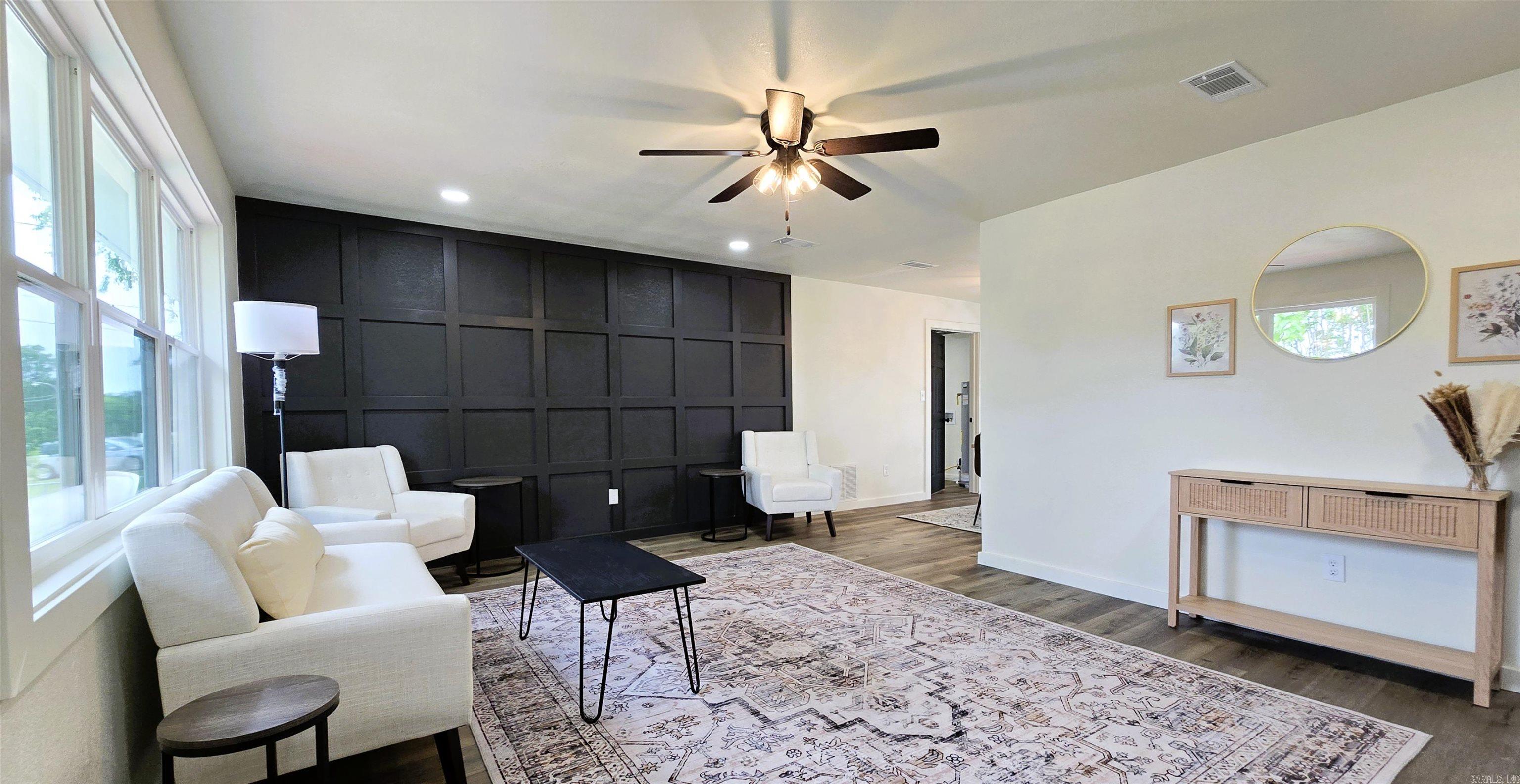 BREEZE HILLS - Residential