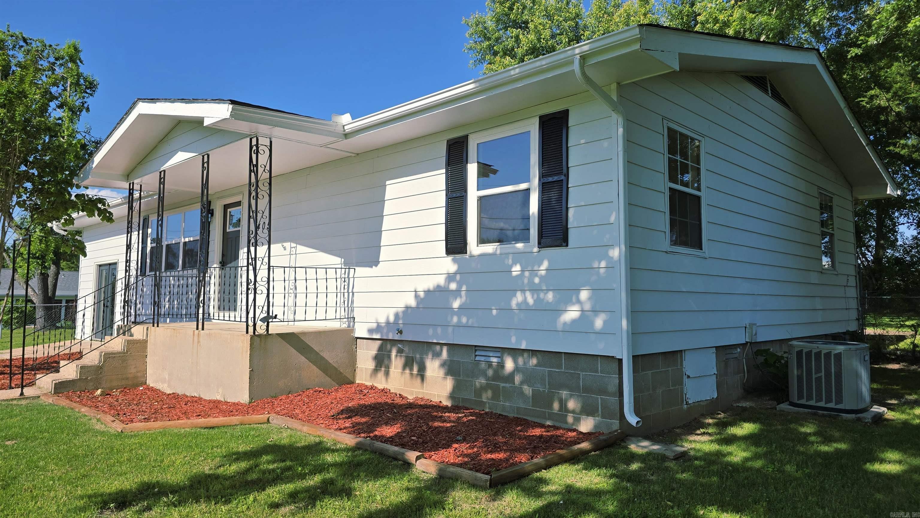 BREEZE HILLS - Residential