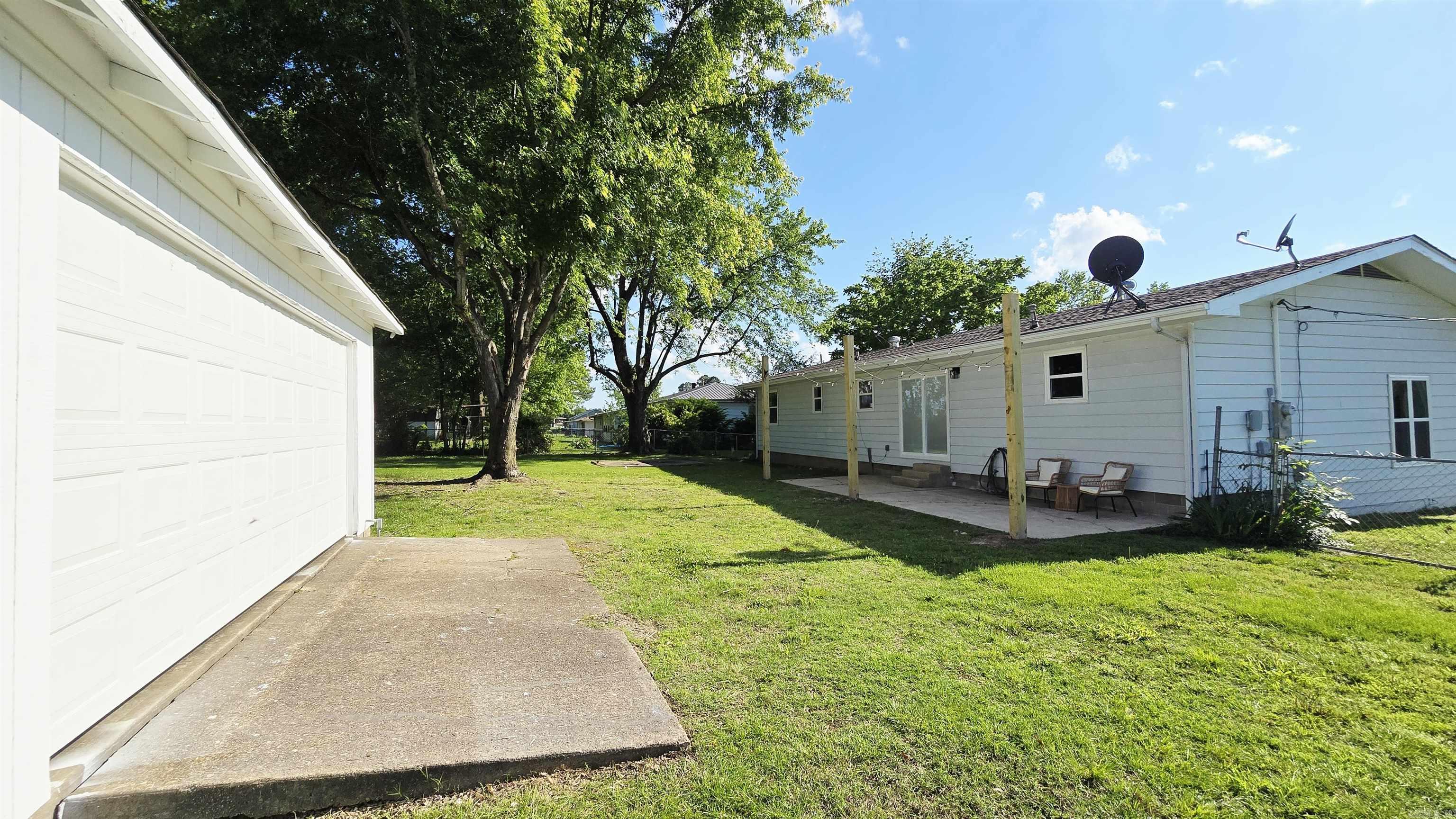 BREEZE HILLS - Residential