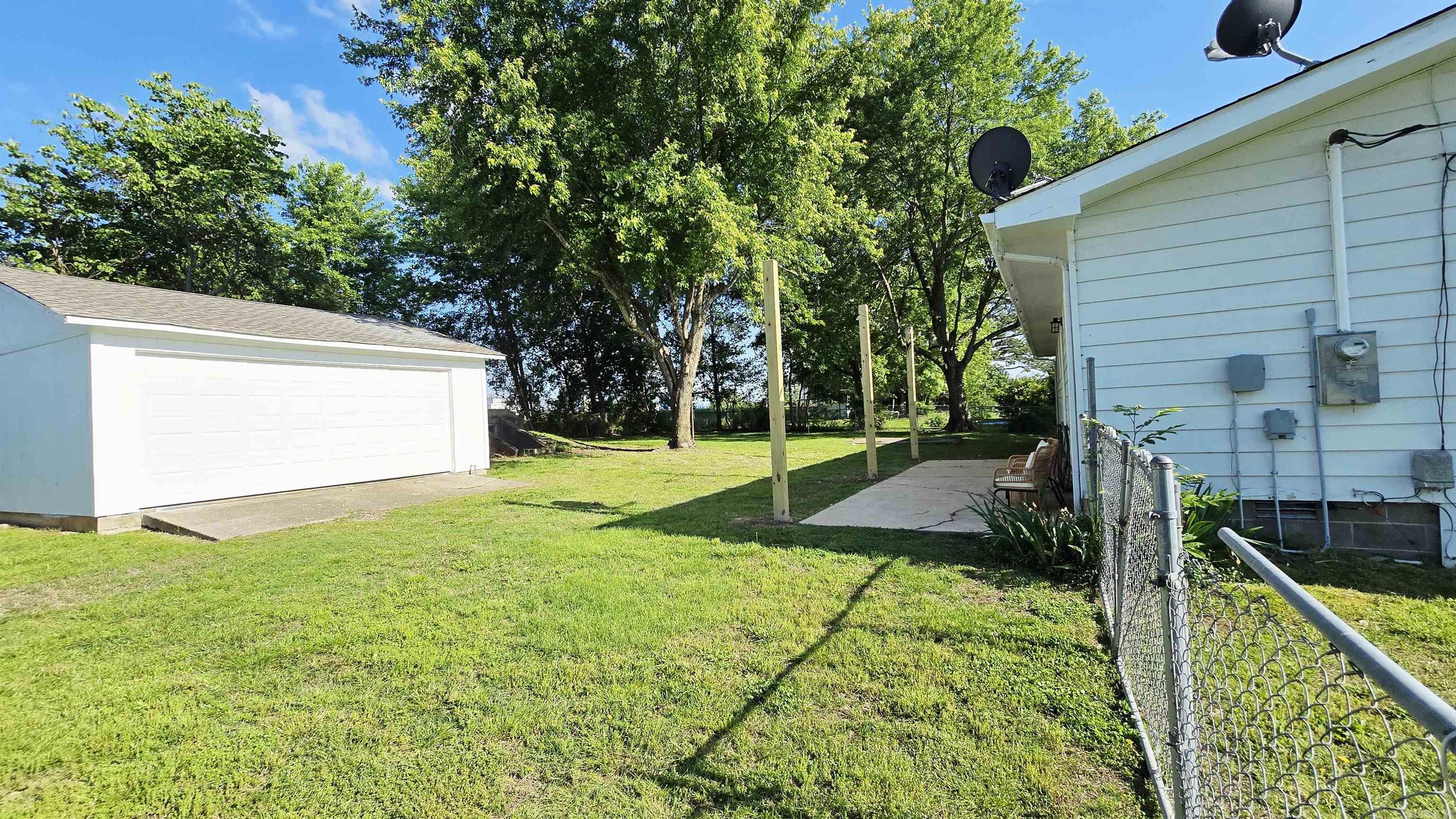 BREEZE HILLS - Residential