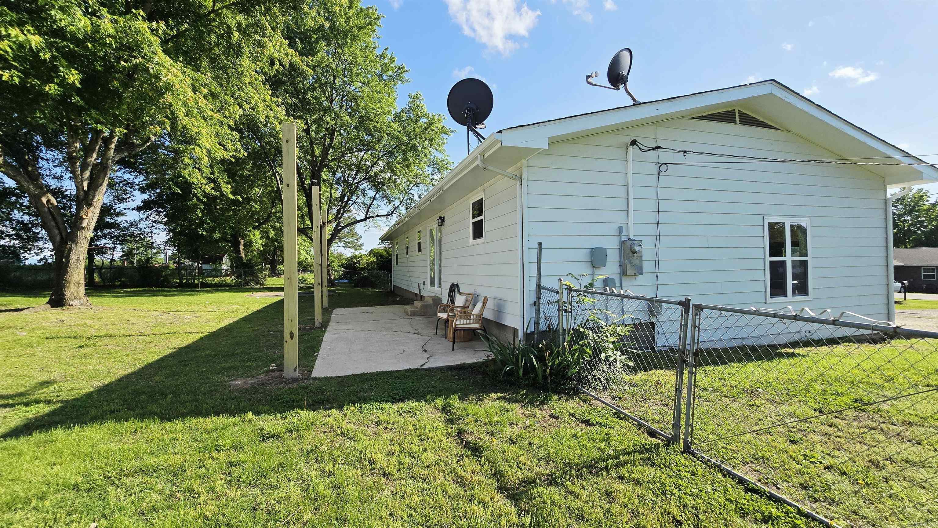 BREEZE HILLS - Residential