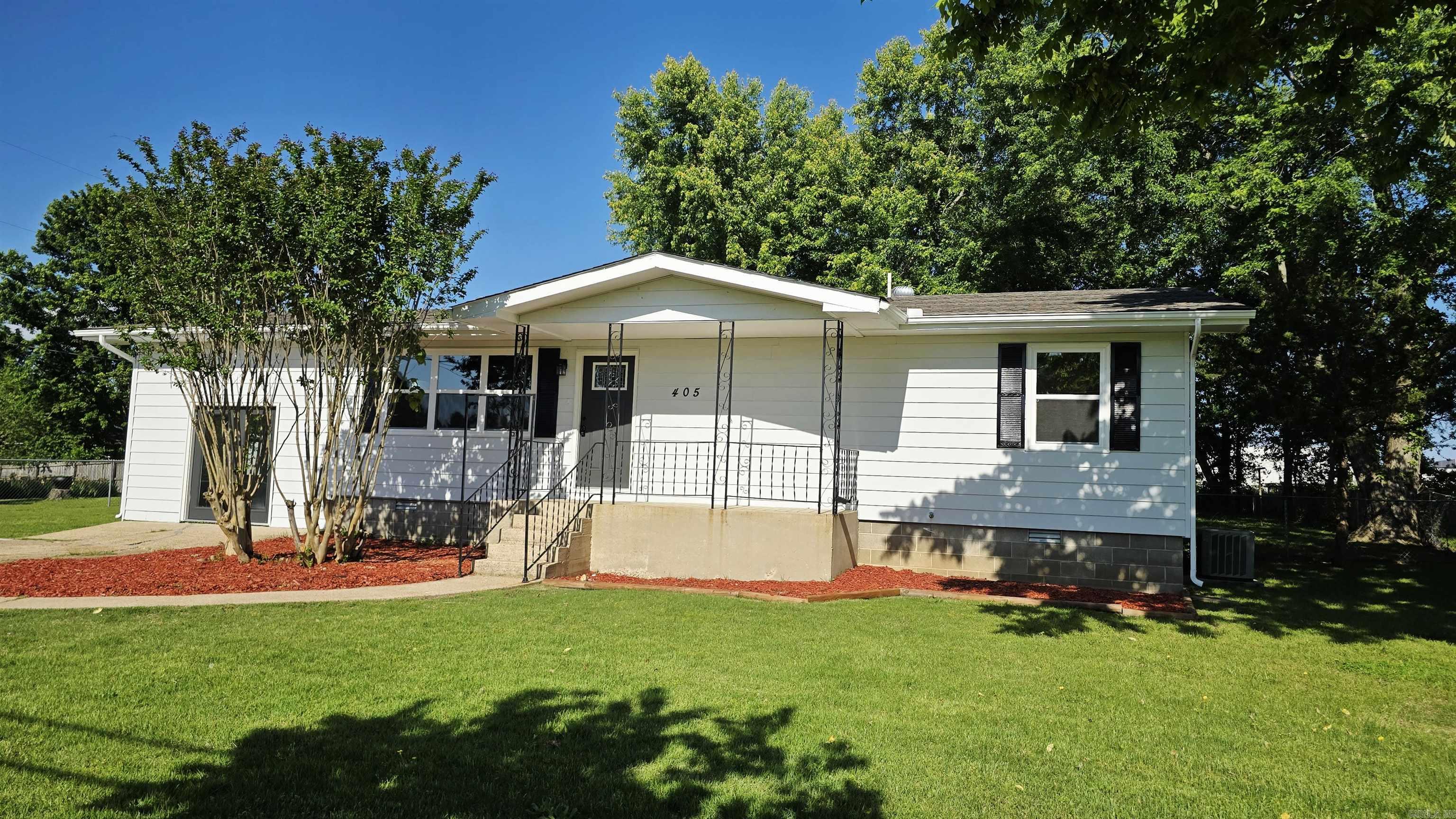 BREEZE HILLS - Residential