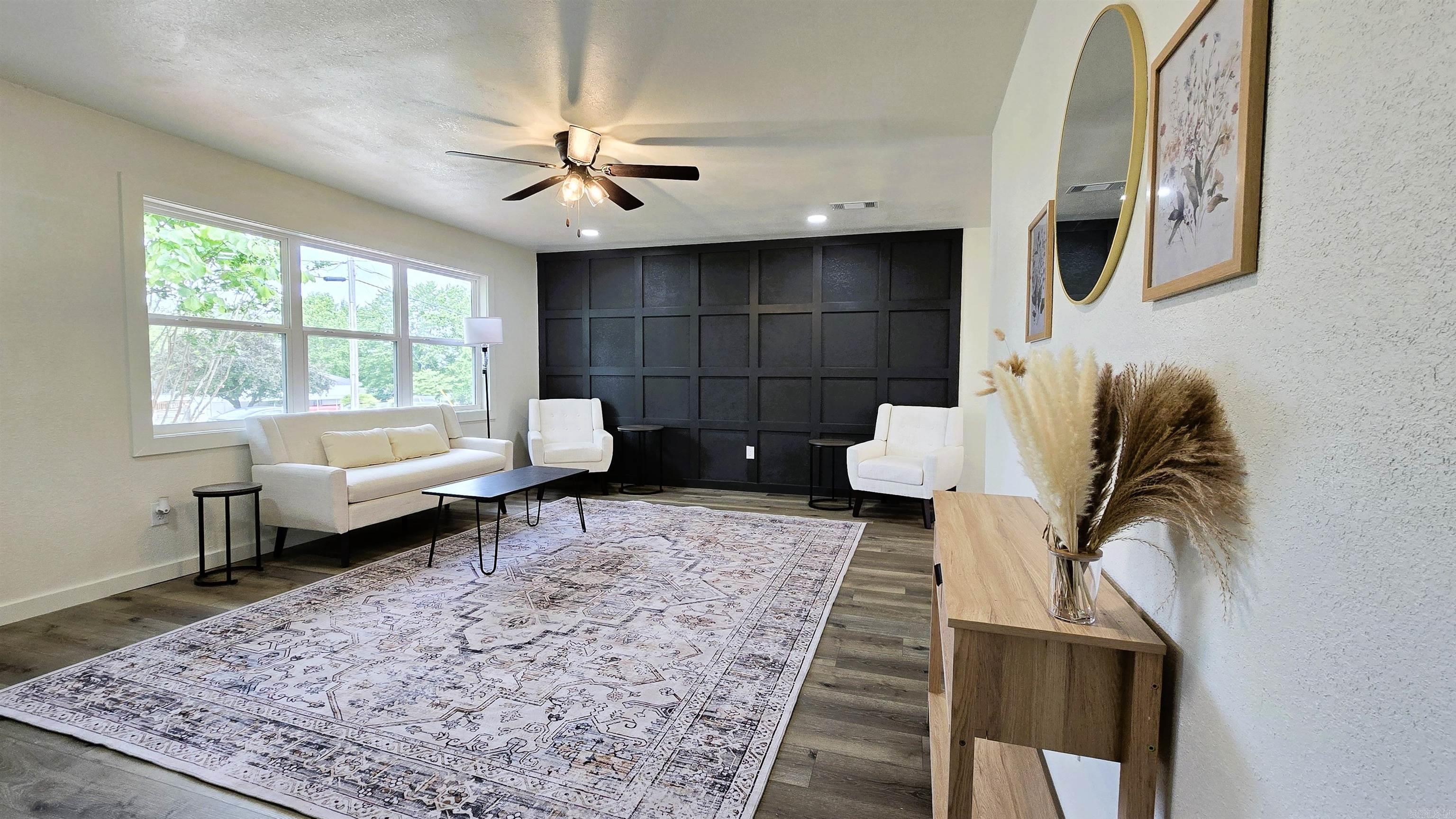 BREEZE HILLS - Residential