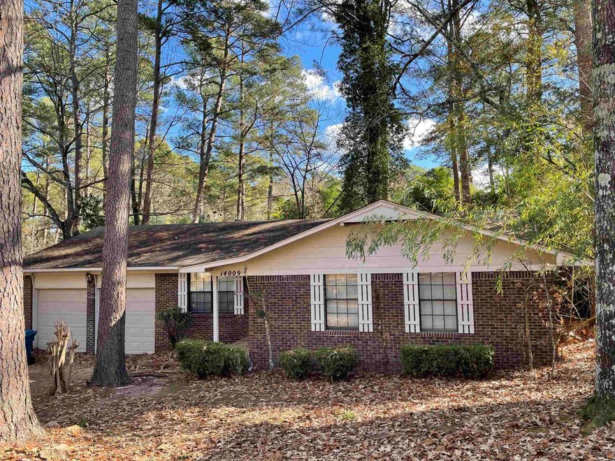 Lots of updating has already been completed on this one level Otter Creek home. Just a few cosmetic touches needed. Great cul-de-sac location.