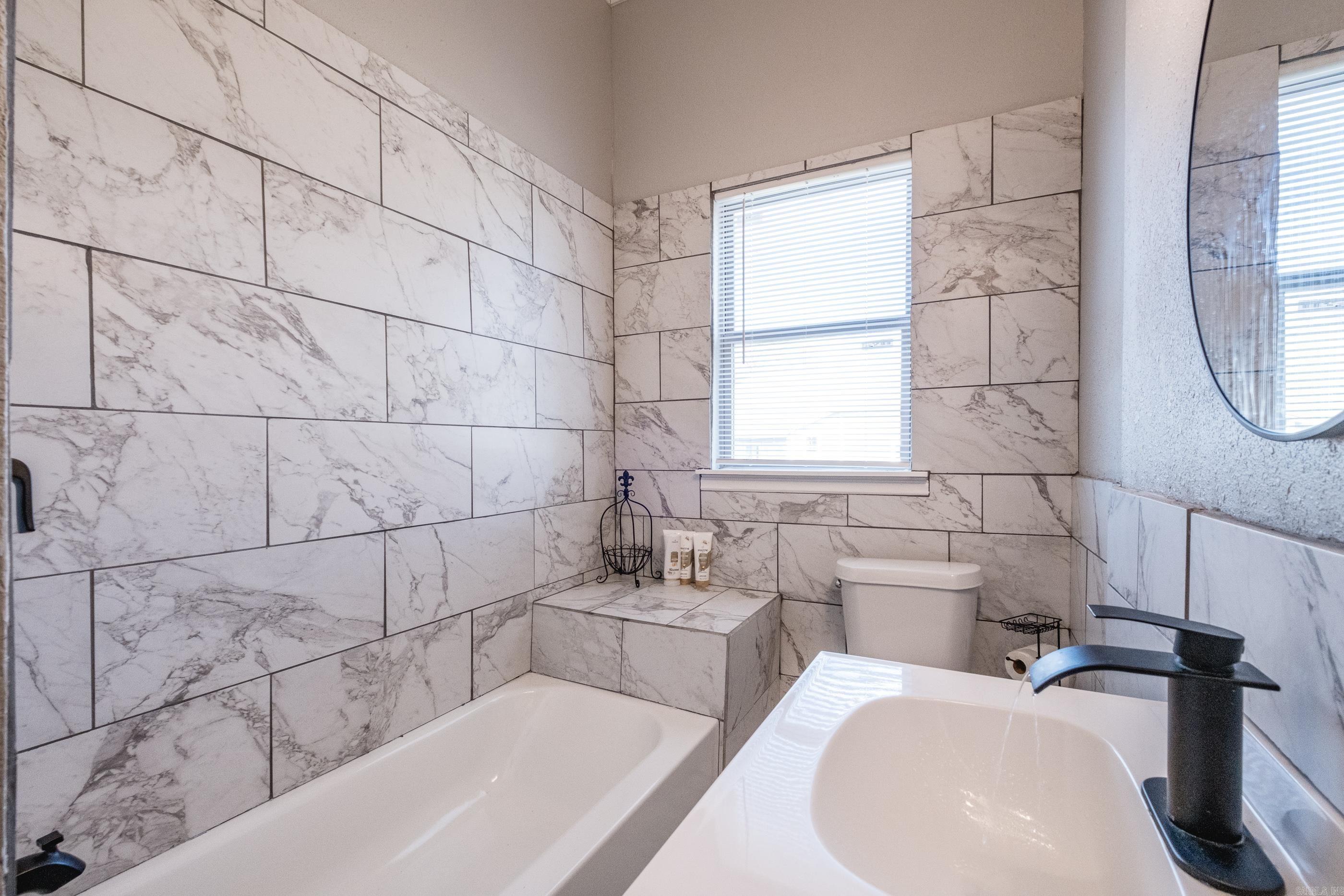 CITY OF LR L16 - Residential