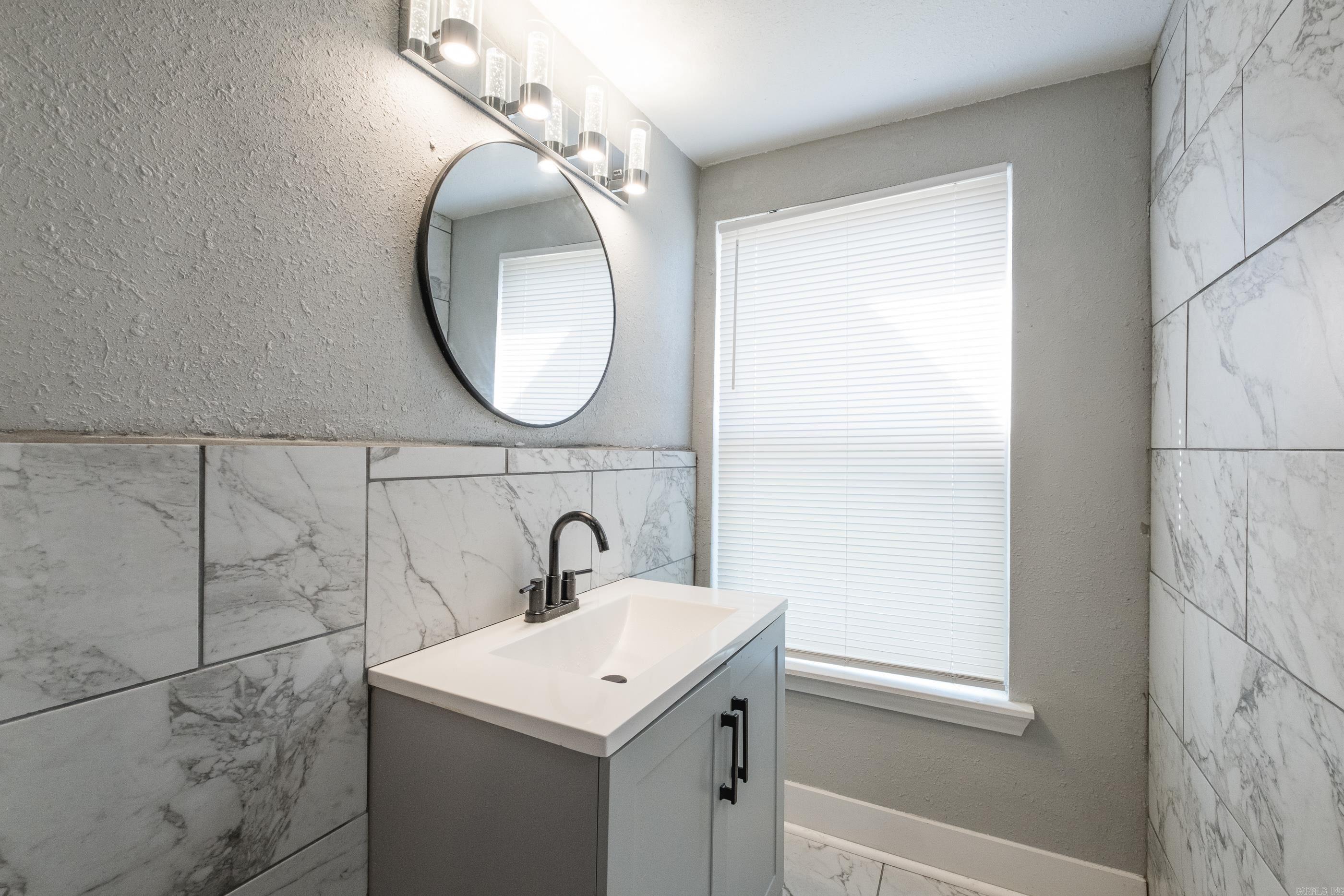 CITY OF LR L16 - Residential