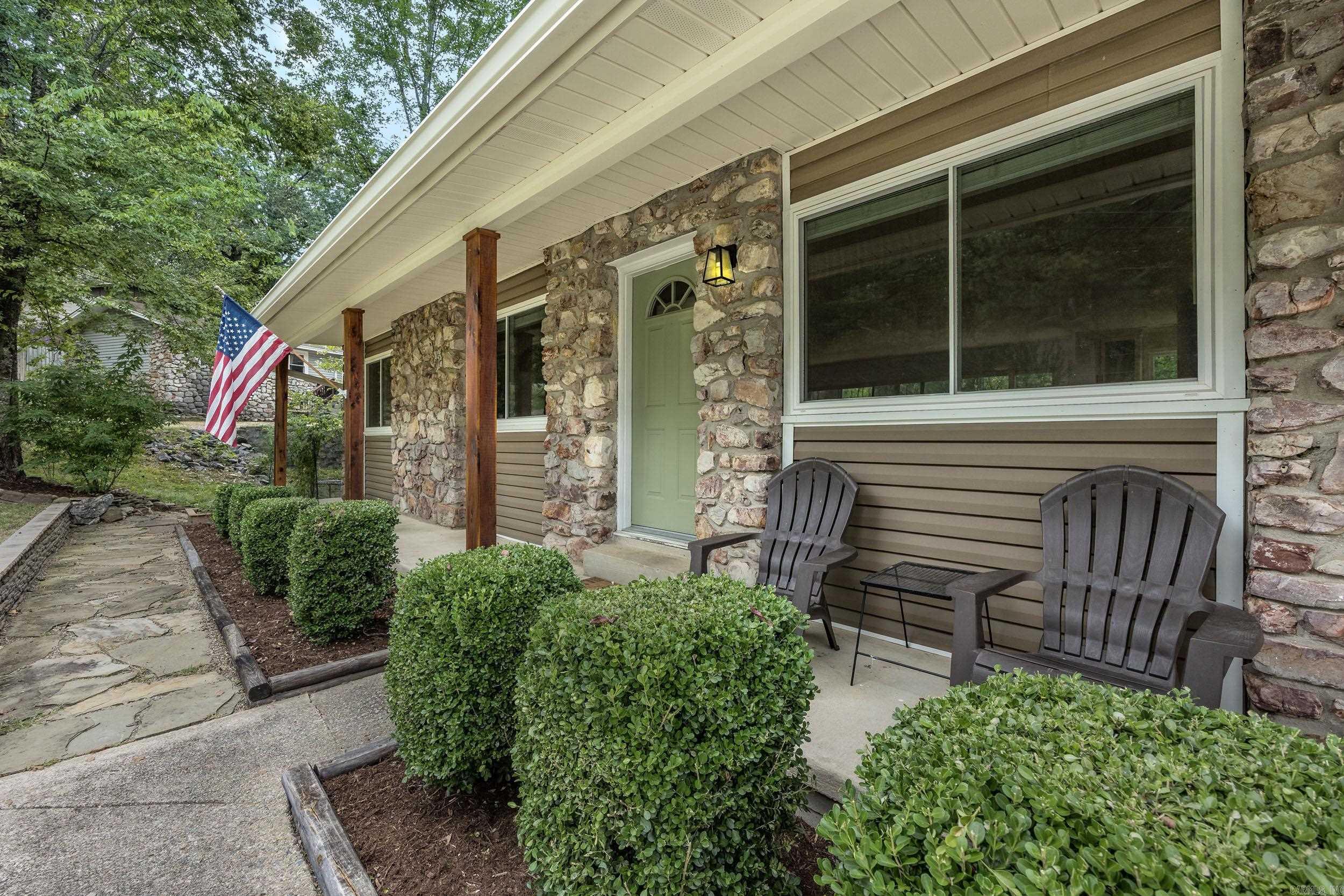 SPRING VALLEY MANOR - Residential