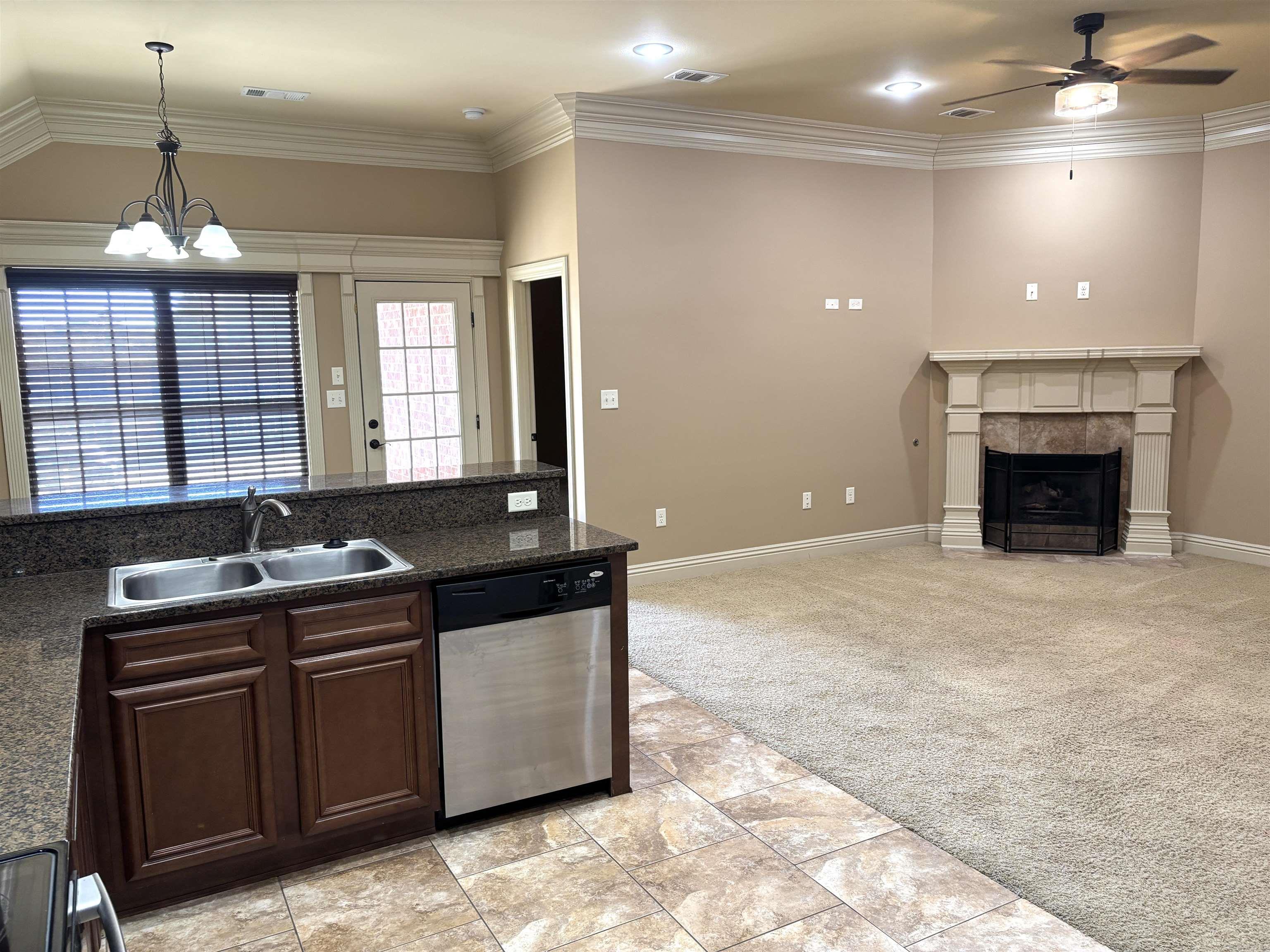 COUNTRY CLUB OF ARK THE - Residential