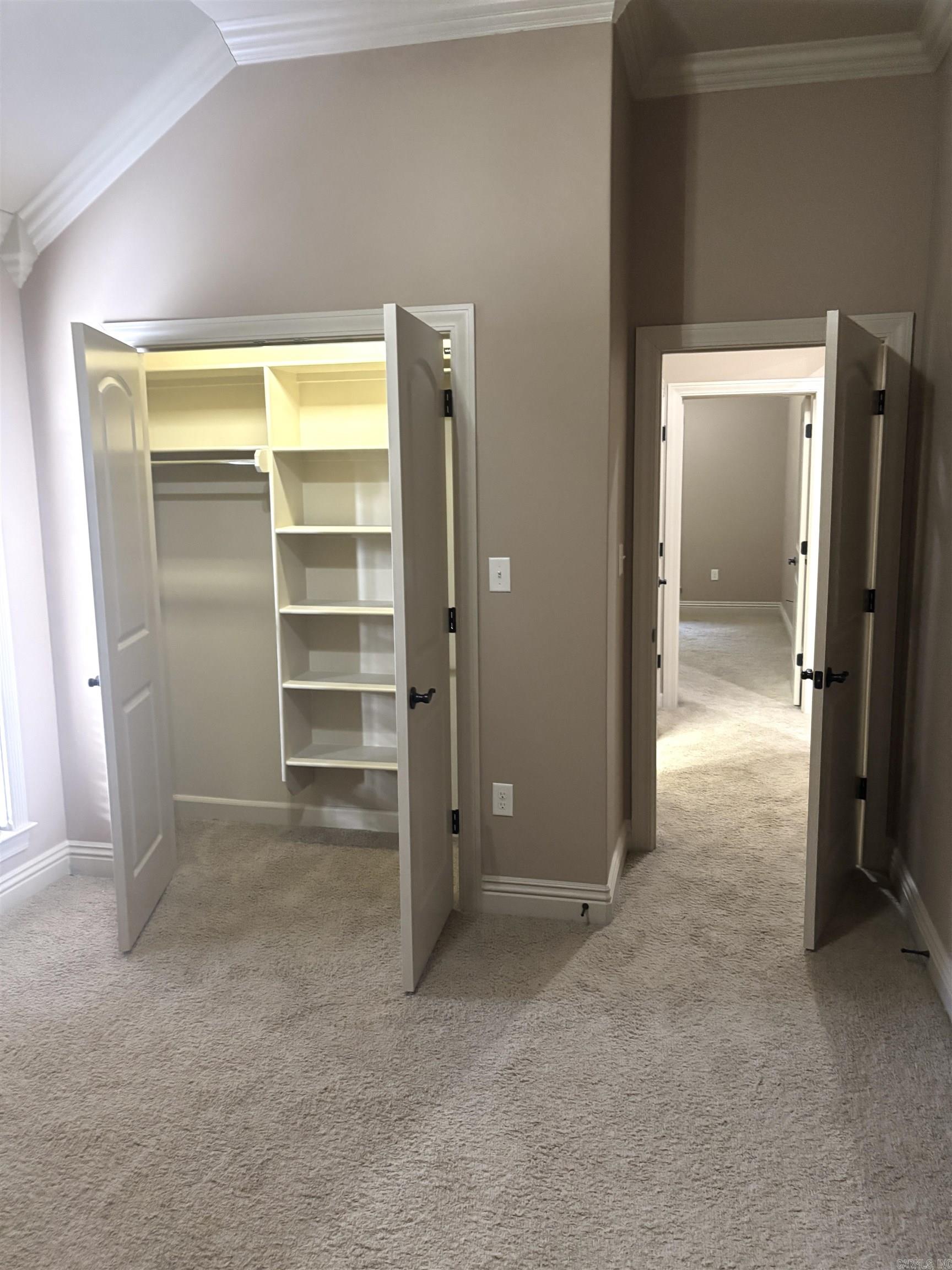 COUNTRY CLUB OF ARK THE - Residential