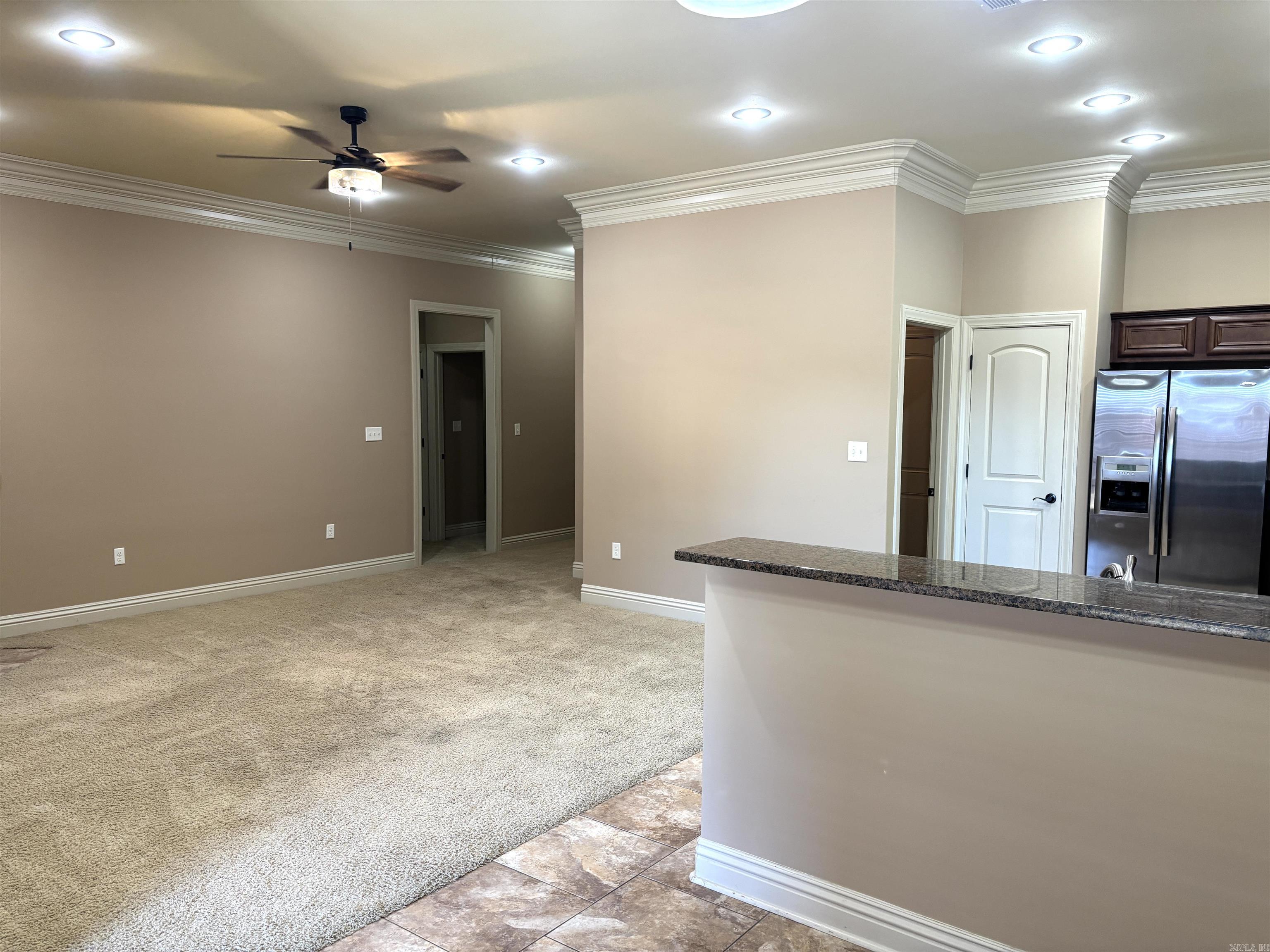 COUNTRY CLUB OF ARK THE - Residential