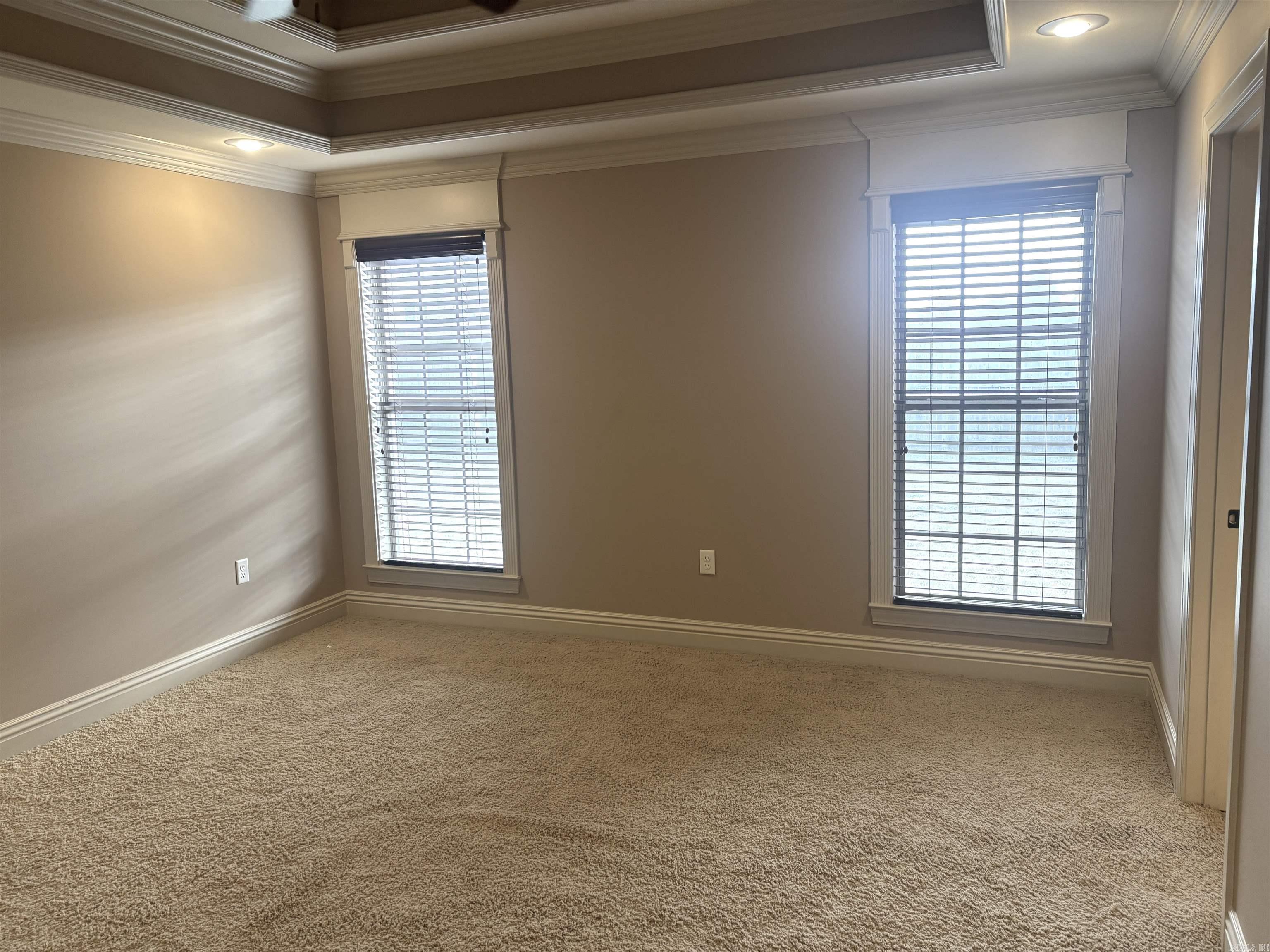 COUNTRY CLUB OF ARK THE - Residential