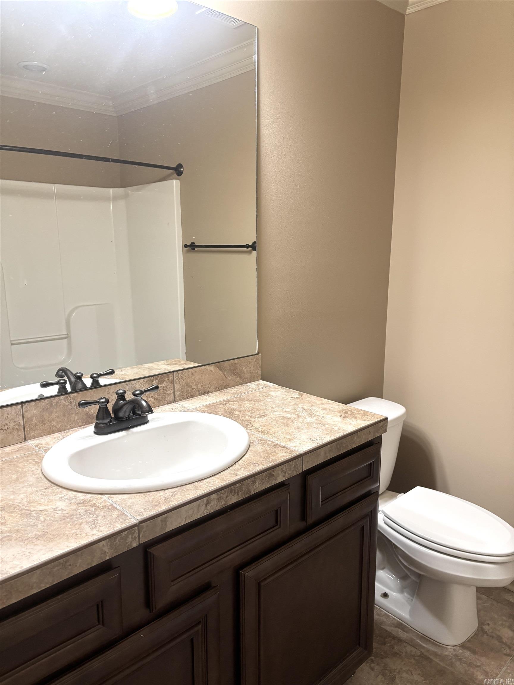 COUNTRY CLUB OF ARK THE - Residential