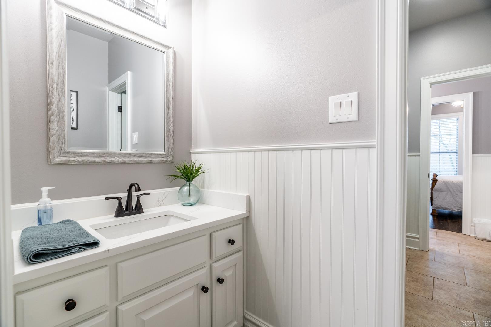 CRESTHAVEN - Residential