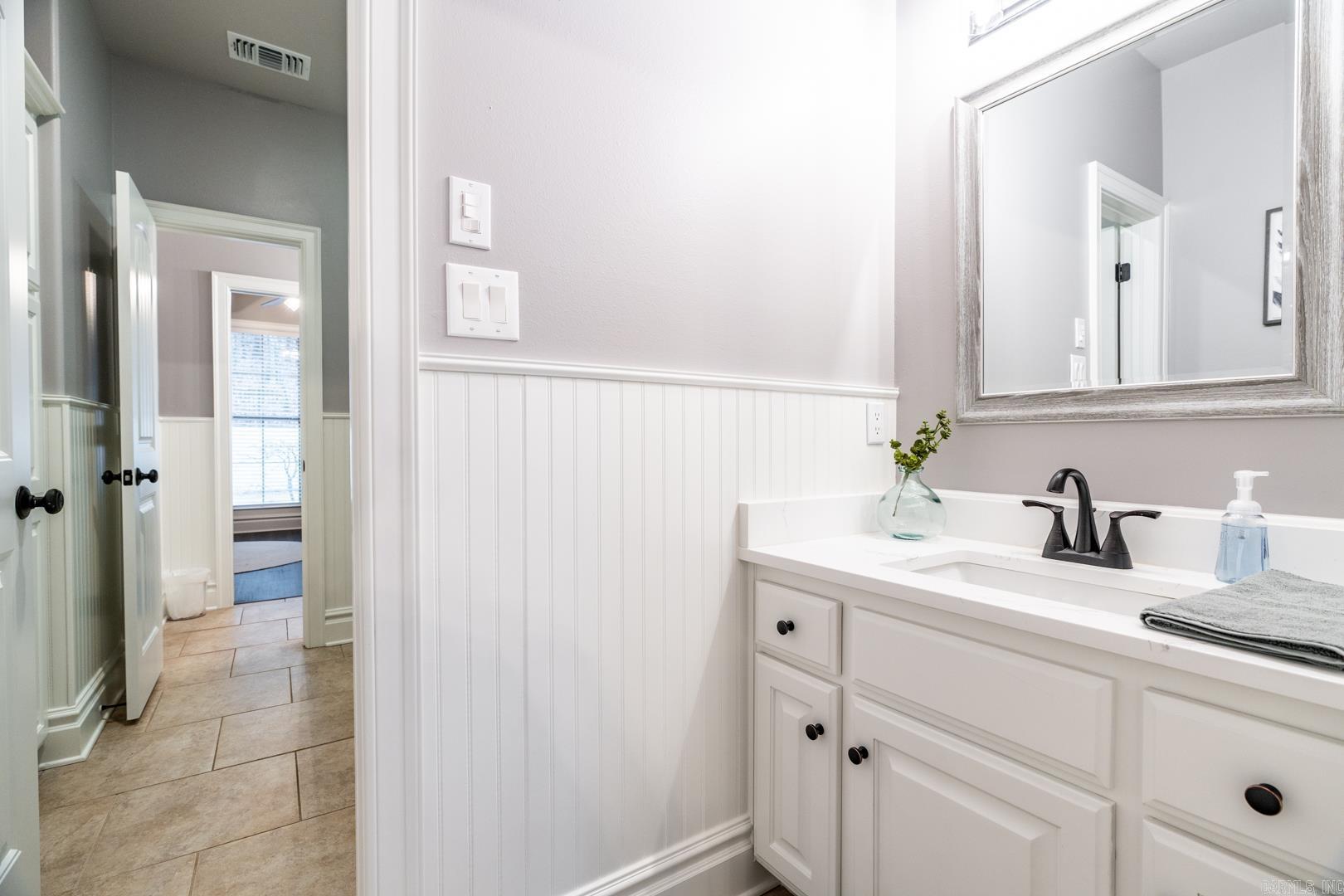 CRESTHAVEN - Residential