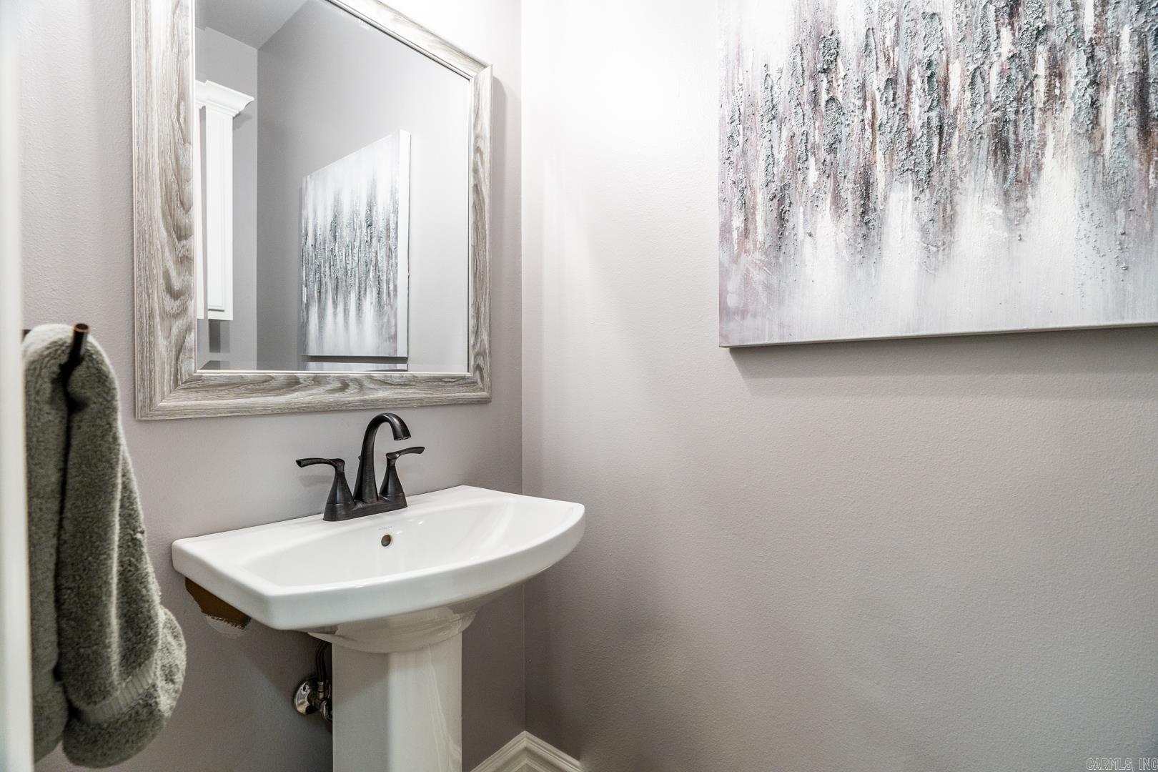 CRESTHAVEN - Residential