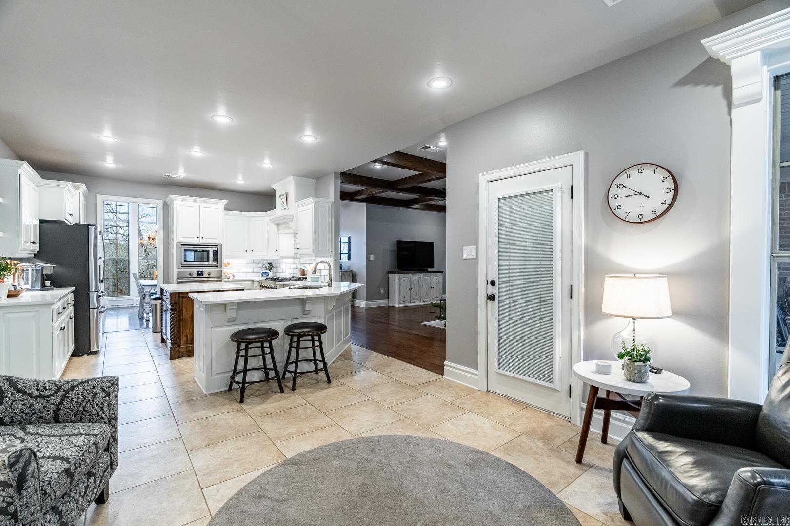 CRESTHAVEN - Residential