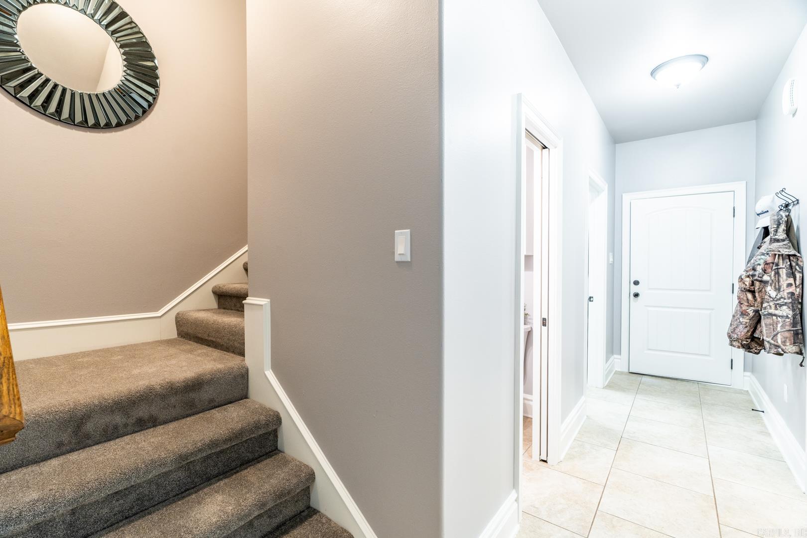 CRESTHAVEN - Residential