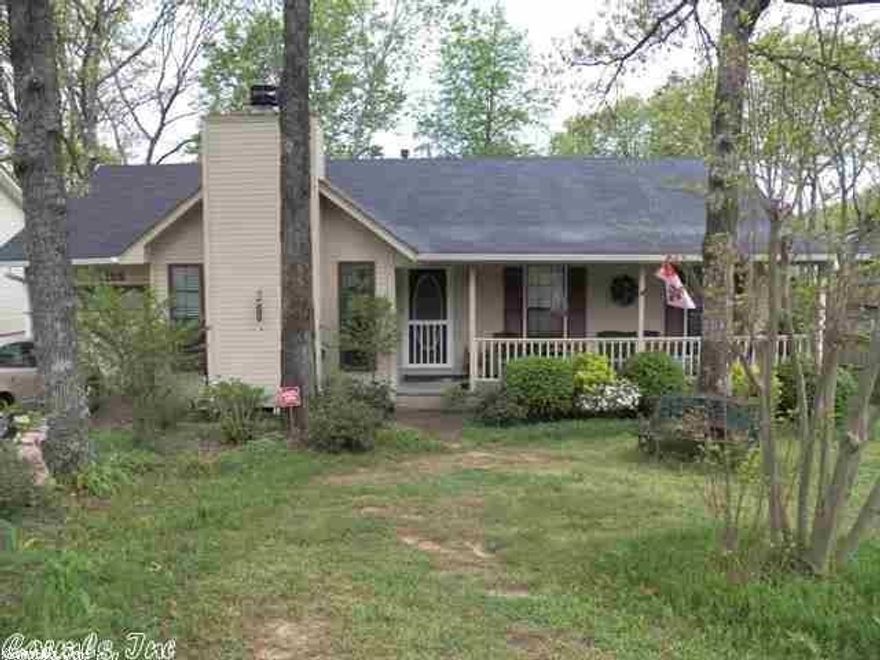 Hidden Jewel in Foxboro Phase 2 - Pergo floors throughout, new roof in Feb. 2013, freshly painted. Great Starter Home! Beautiful landscaping! Sq. Ft. approx. measuring encouraged. Close to Burns Park & biking & walking trails!  See Agent Remarks!