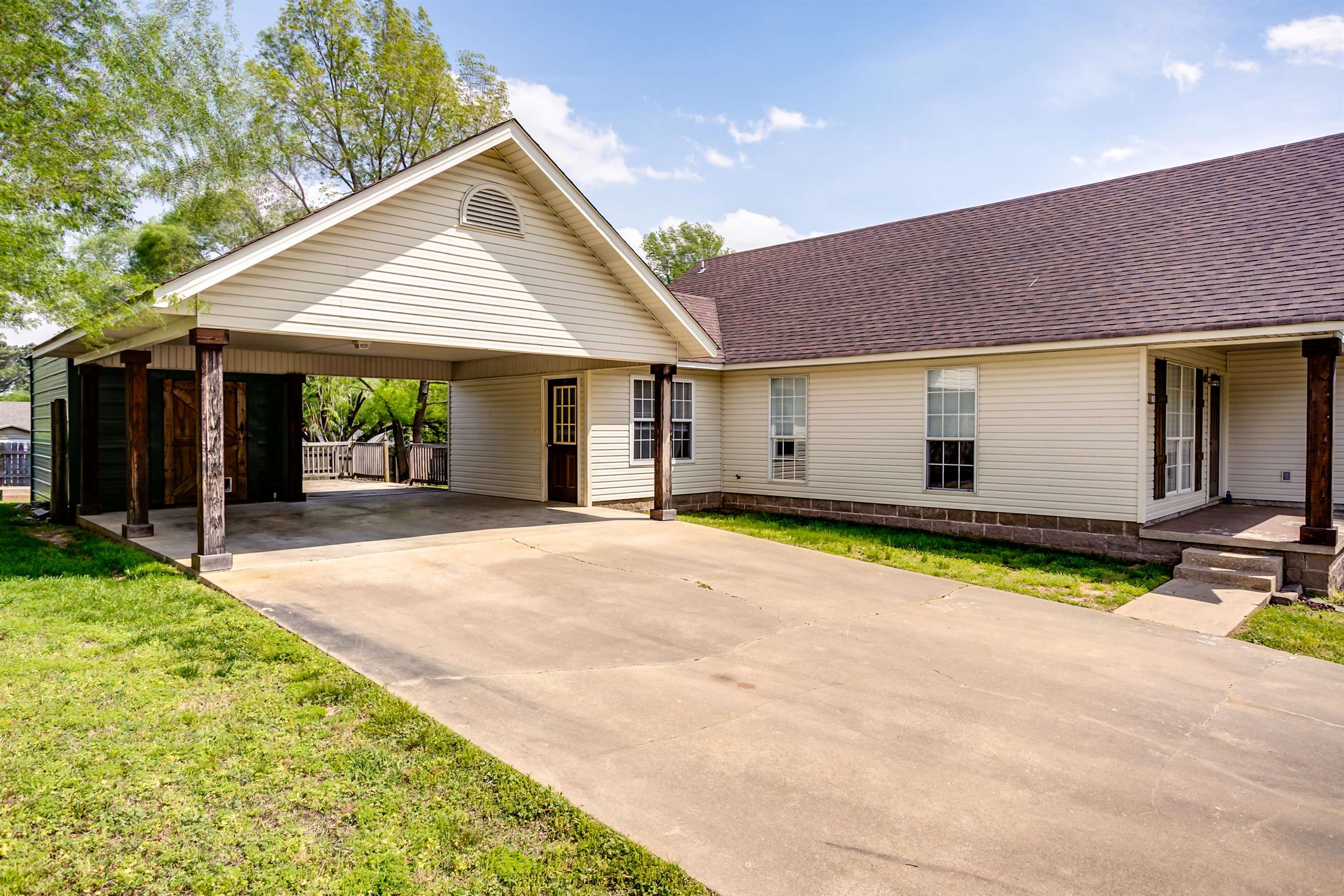 DEERBORN HILLS - Residential