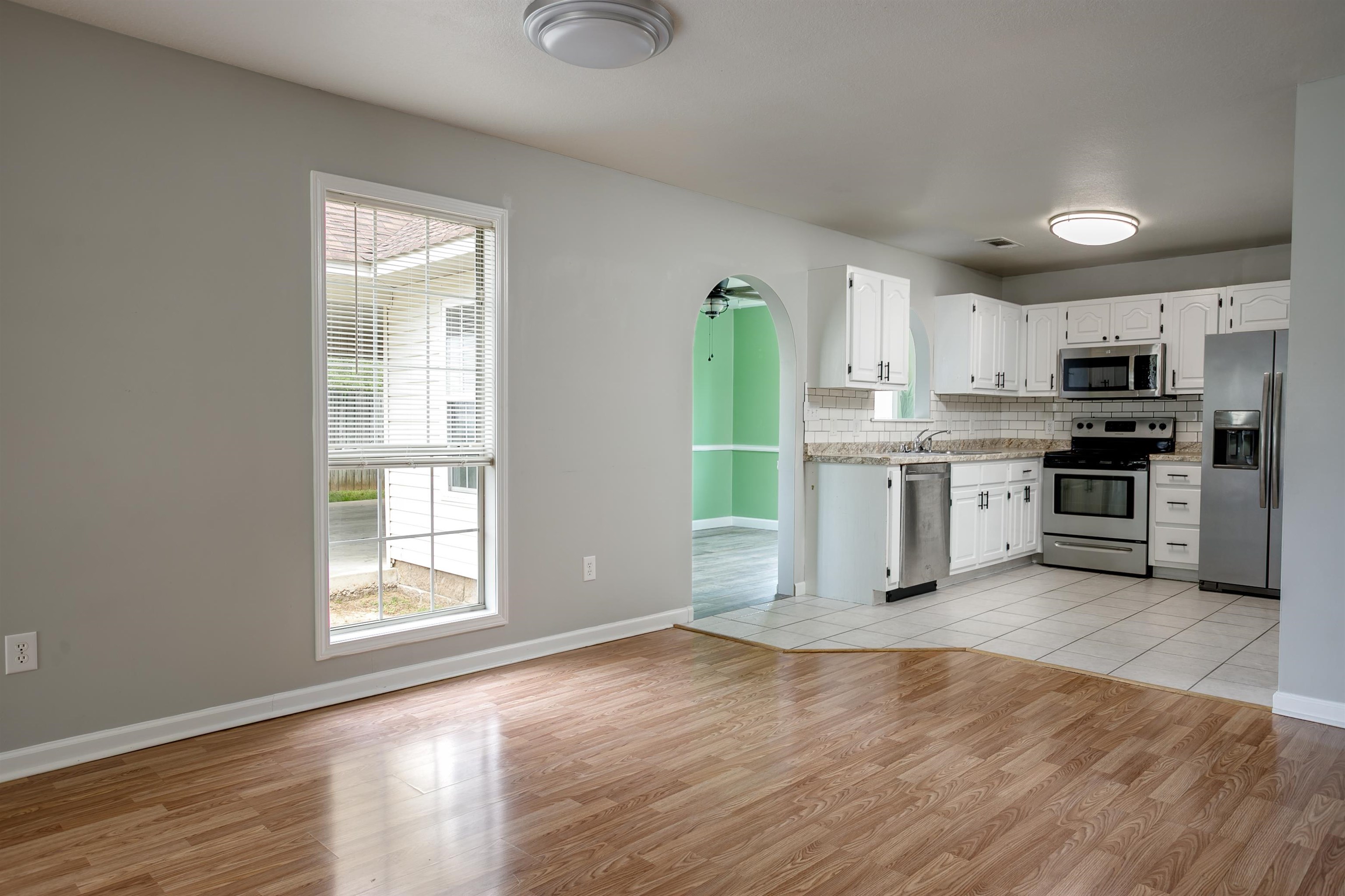 DEERBORN HILLS - Residential