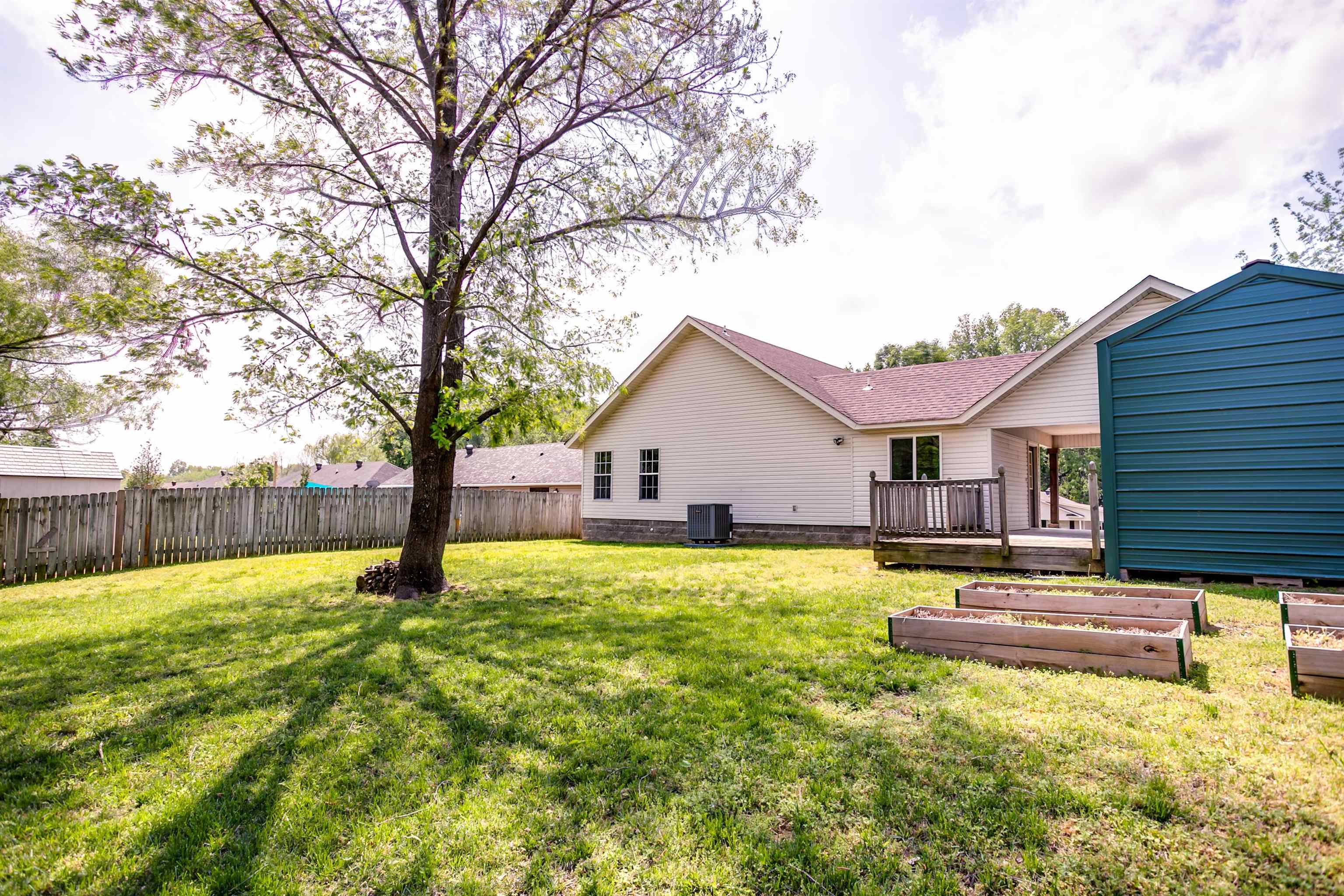 DEERBORN HILLS - Residential